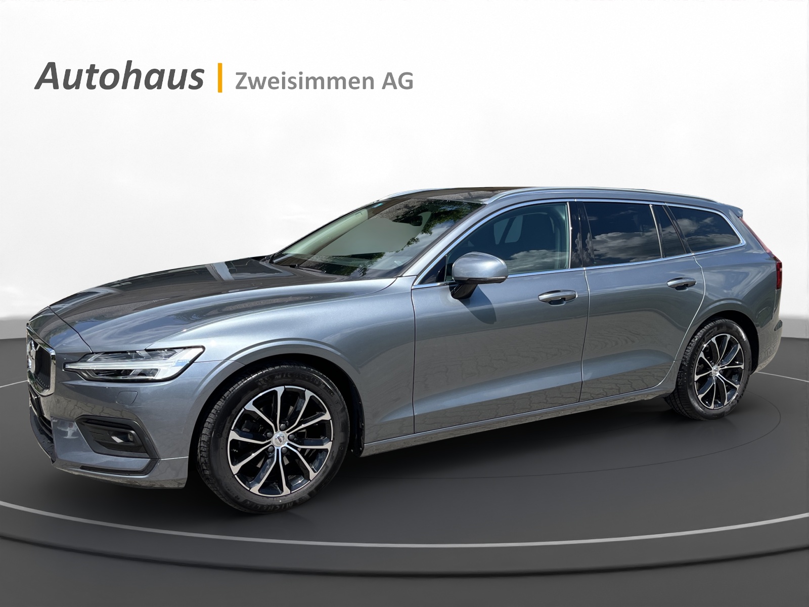 VOLVO V60 D4 Momentum Geartronic