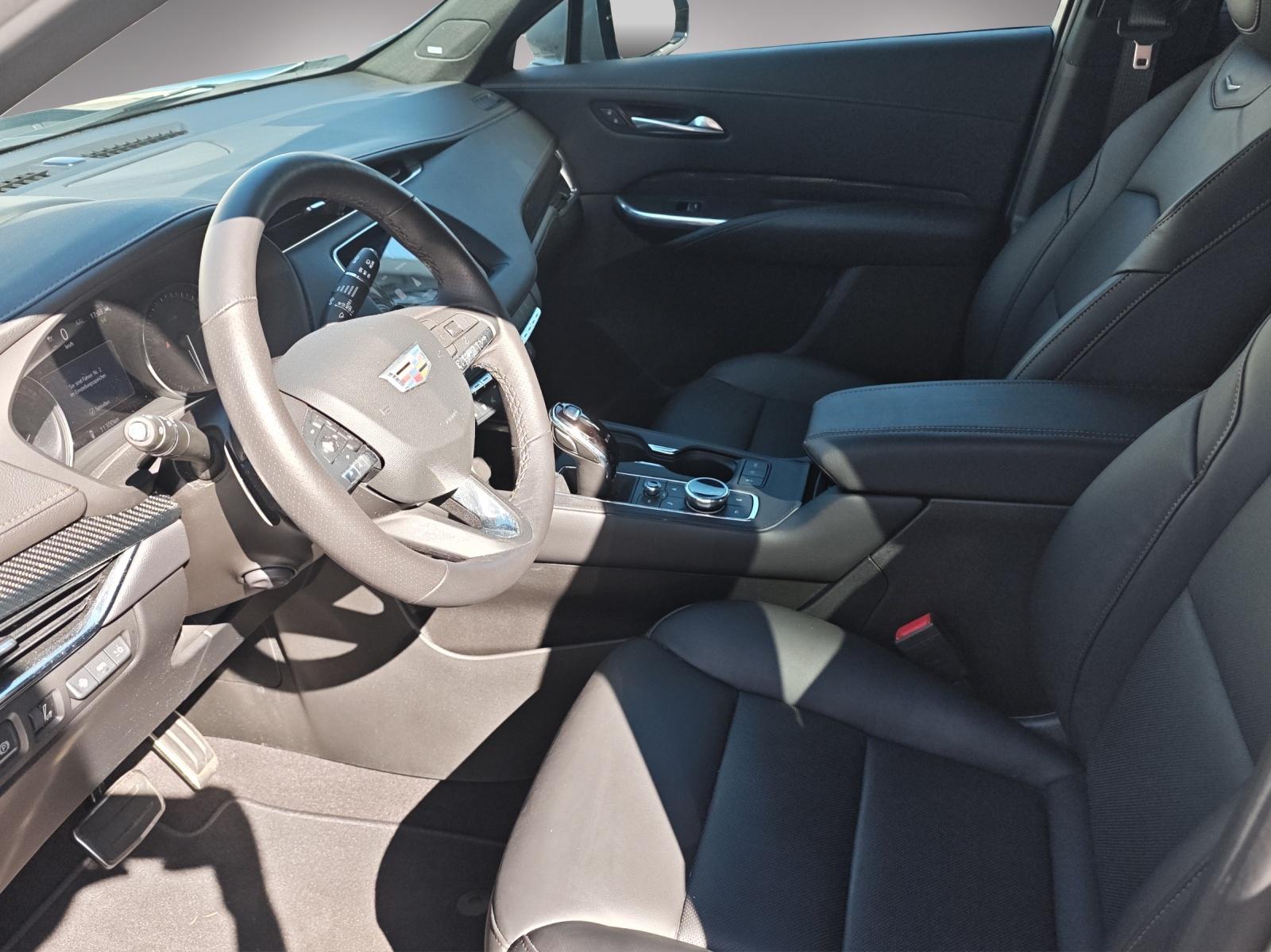 CADILLAC XT4 2.0 T Sport AWD-image-9