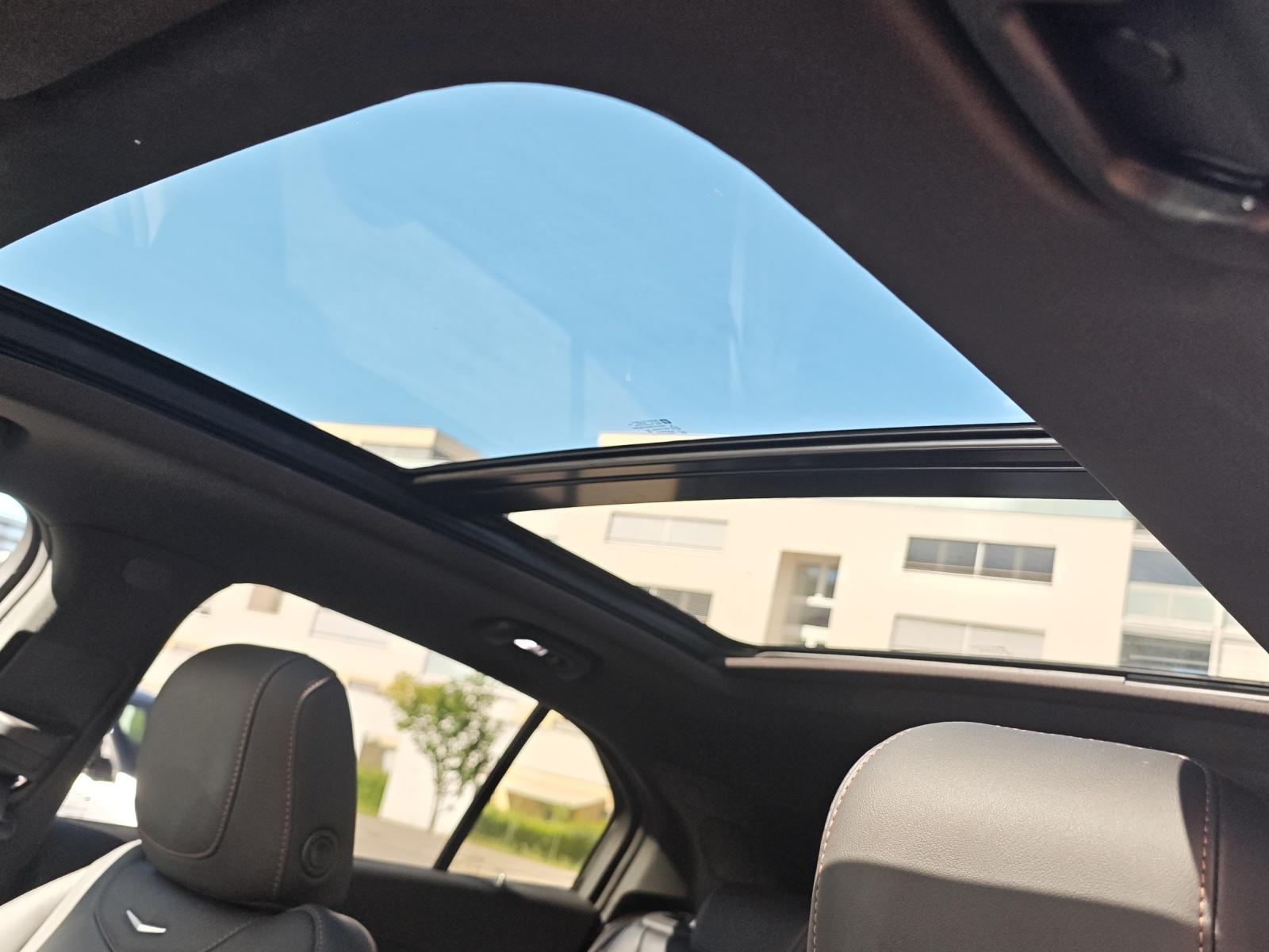 CADILLAC XT4 2.0 T Sport AWD-image-17
