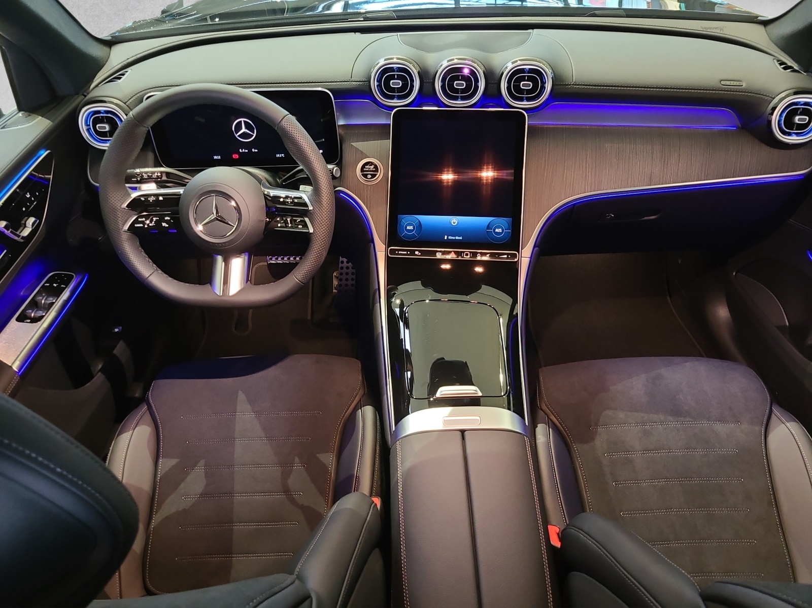 MERCEDES-BENZ GLC 220 d 4Matic 9G-Tronic-image-11