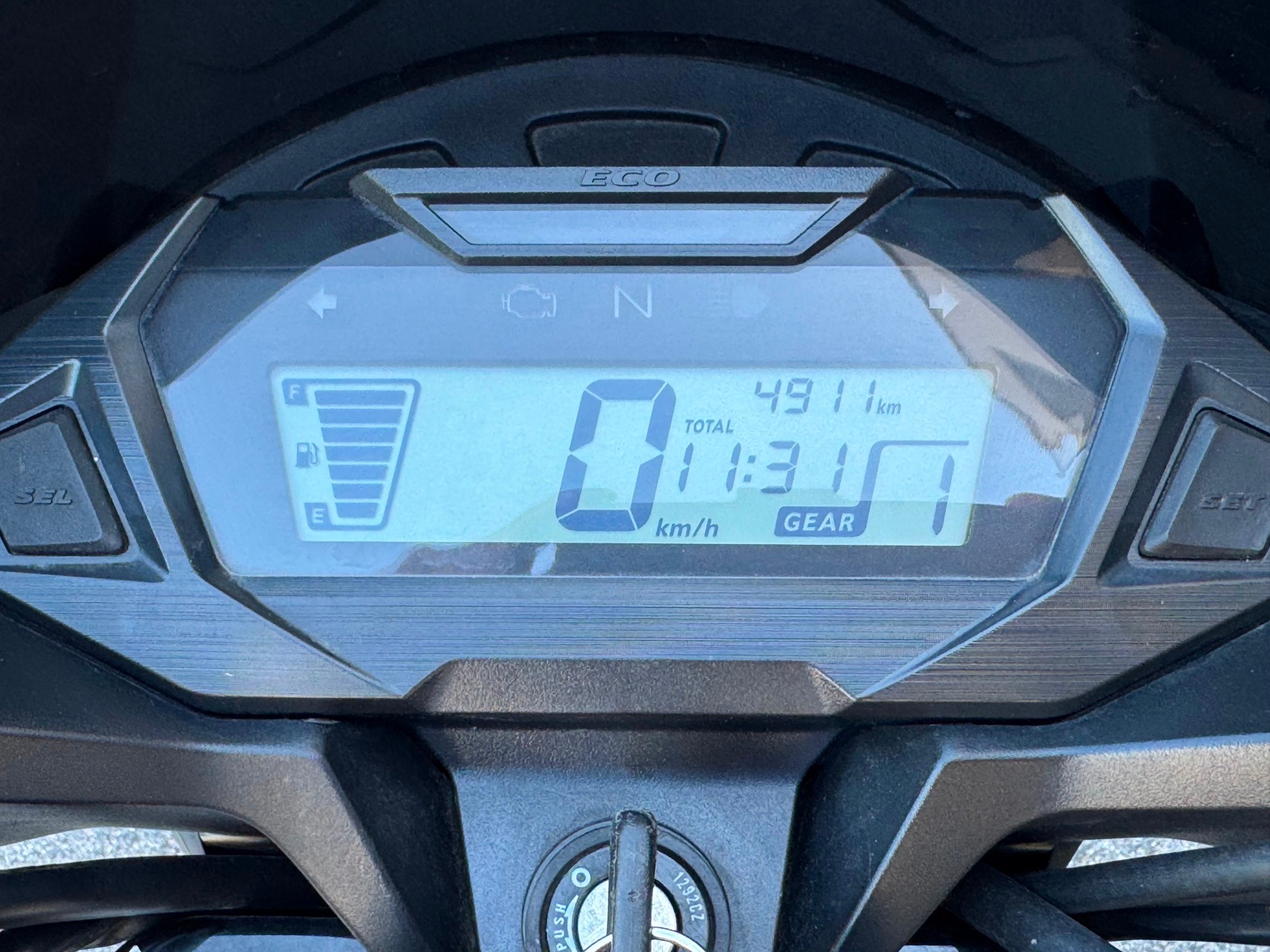 HONDA CBF 125 M-image-8