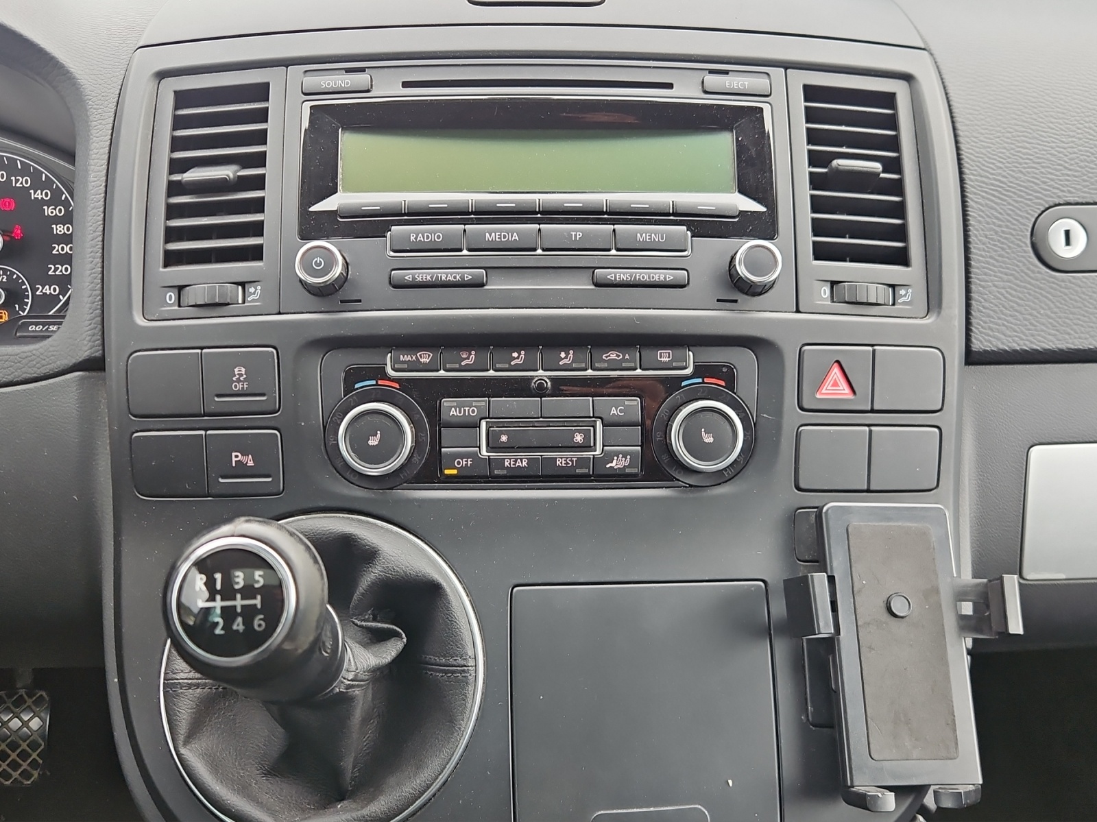 VW T5 Multivan 2.0 Bi-TDI CR Comfortline 4Motion-image-12