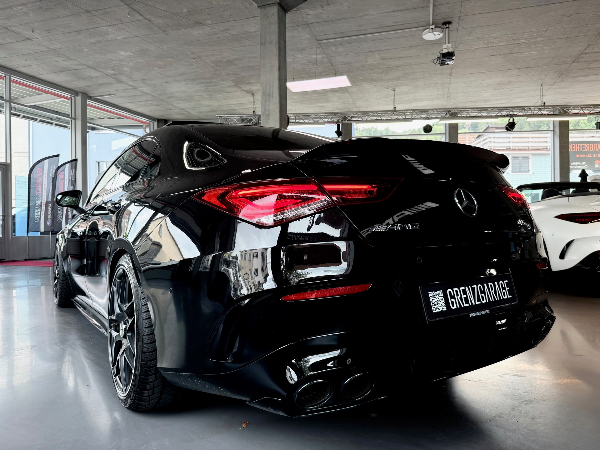 MERCEDES-BENZ CLA 45 S AMG 4Matic+ 8G-DCT-image-5