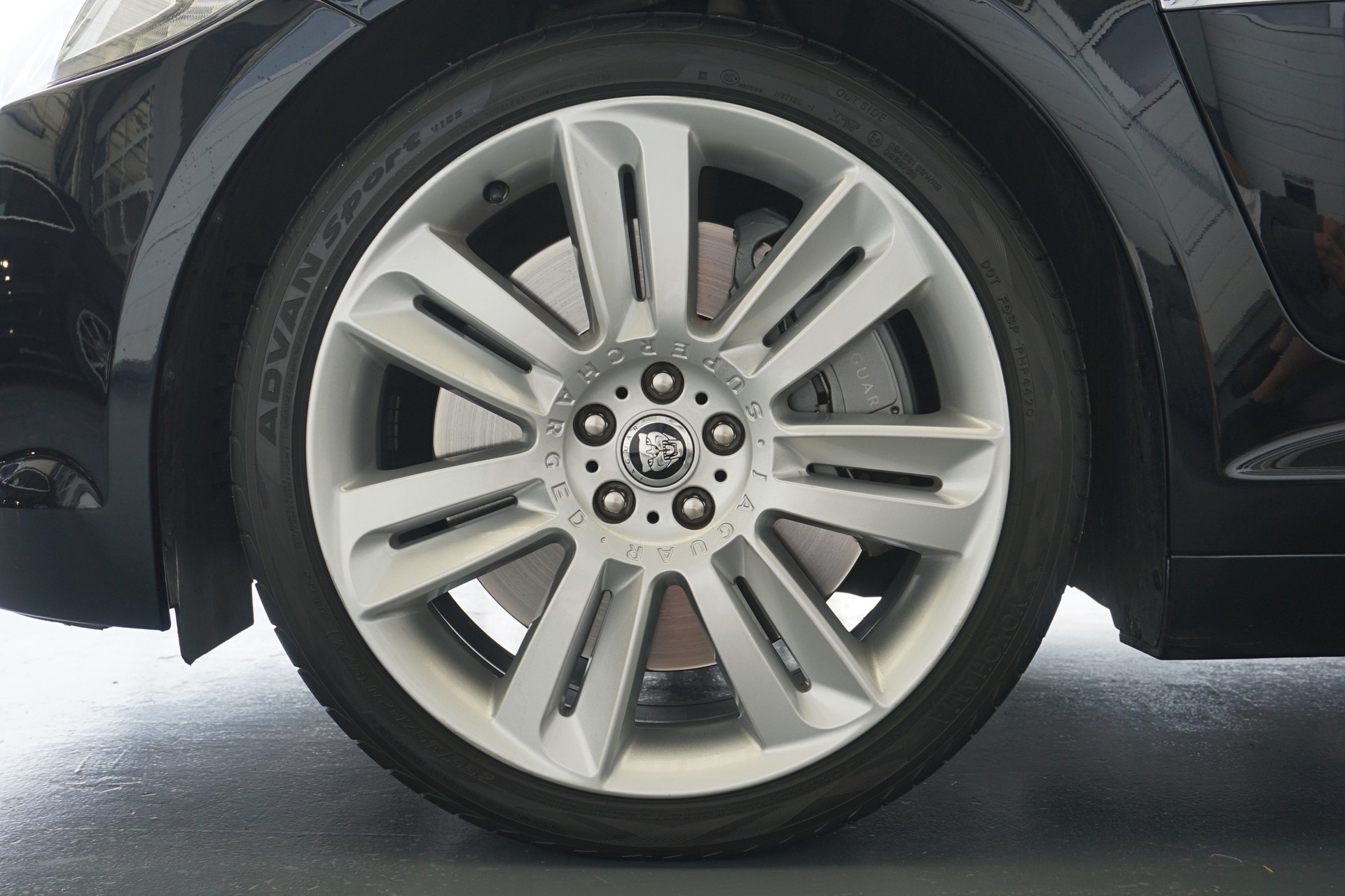JAGUAR XF 5.0 V8 S/C XFR 510PS sehr gepflegte Sportlimousine!!-image-10