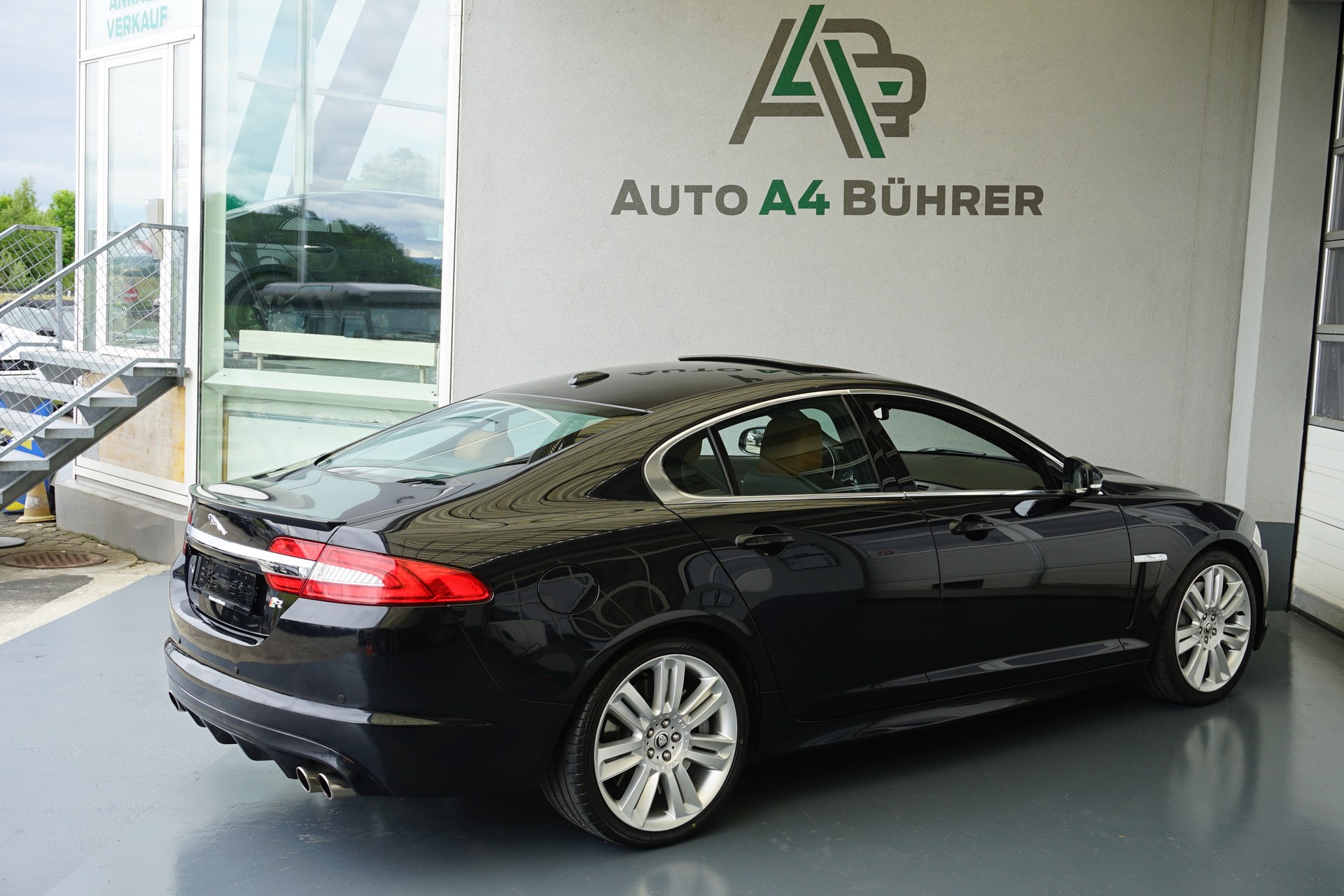 JAGUAR XF 5.0 V8 S/C XFR 510PS sehr gepflegte Sportlimousine!!-image-6