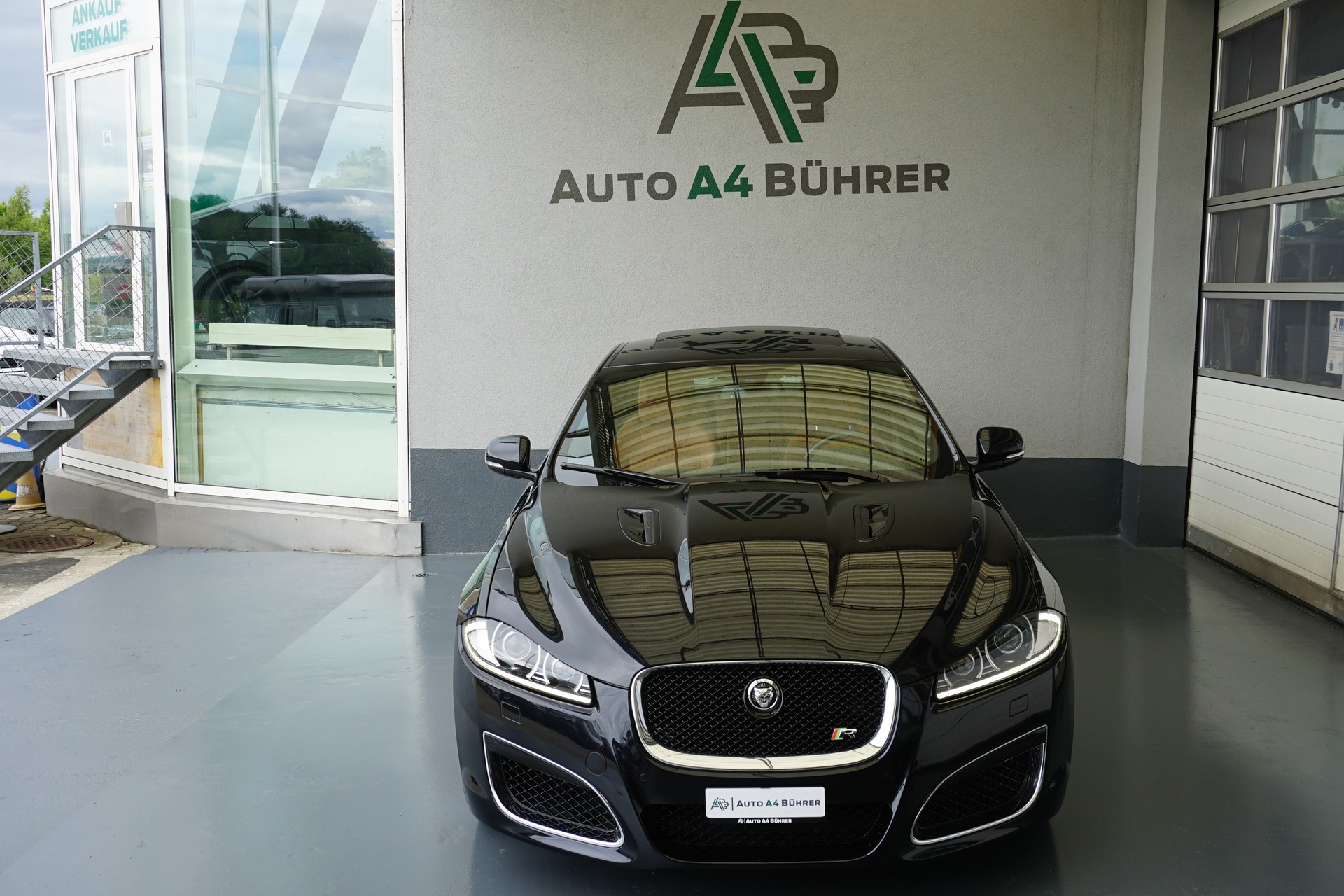 JAGUAR XF 5.0 V8 S/C XFR 510PS sehr gepflegte Sportlimousine!!-image-7