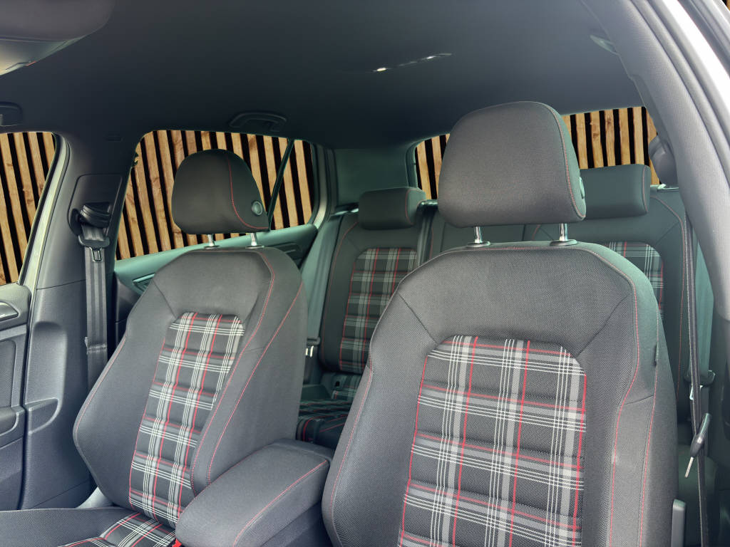 VW Golf VII 2.0 TSI GTI Performance DSG-image-13