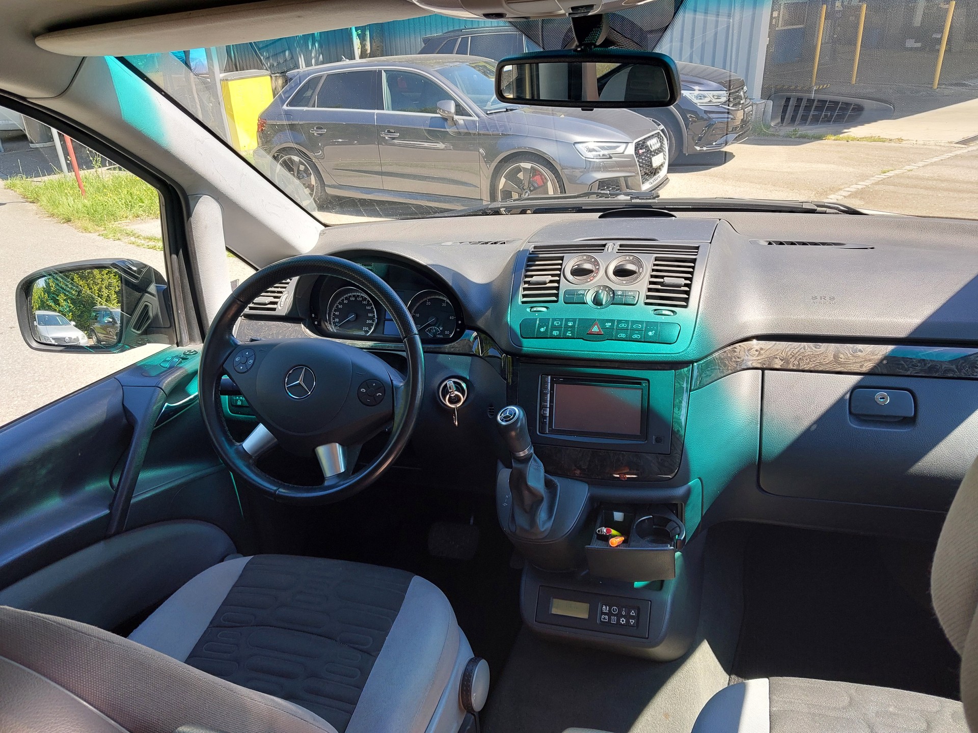 MERCEDES-BENZ Viano 2.2 CDI Blue Efficiency Marco Polo A-image-6