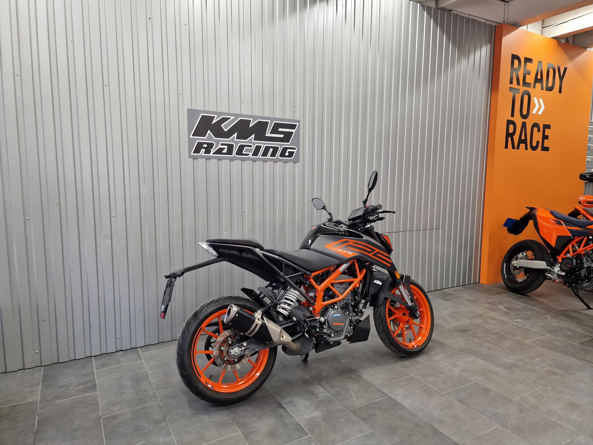 KTM 125 Duke ABS-image-5