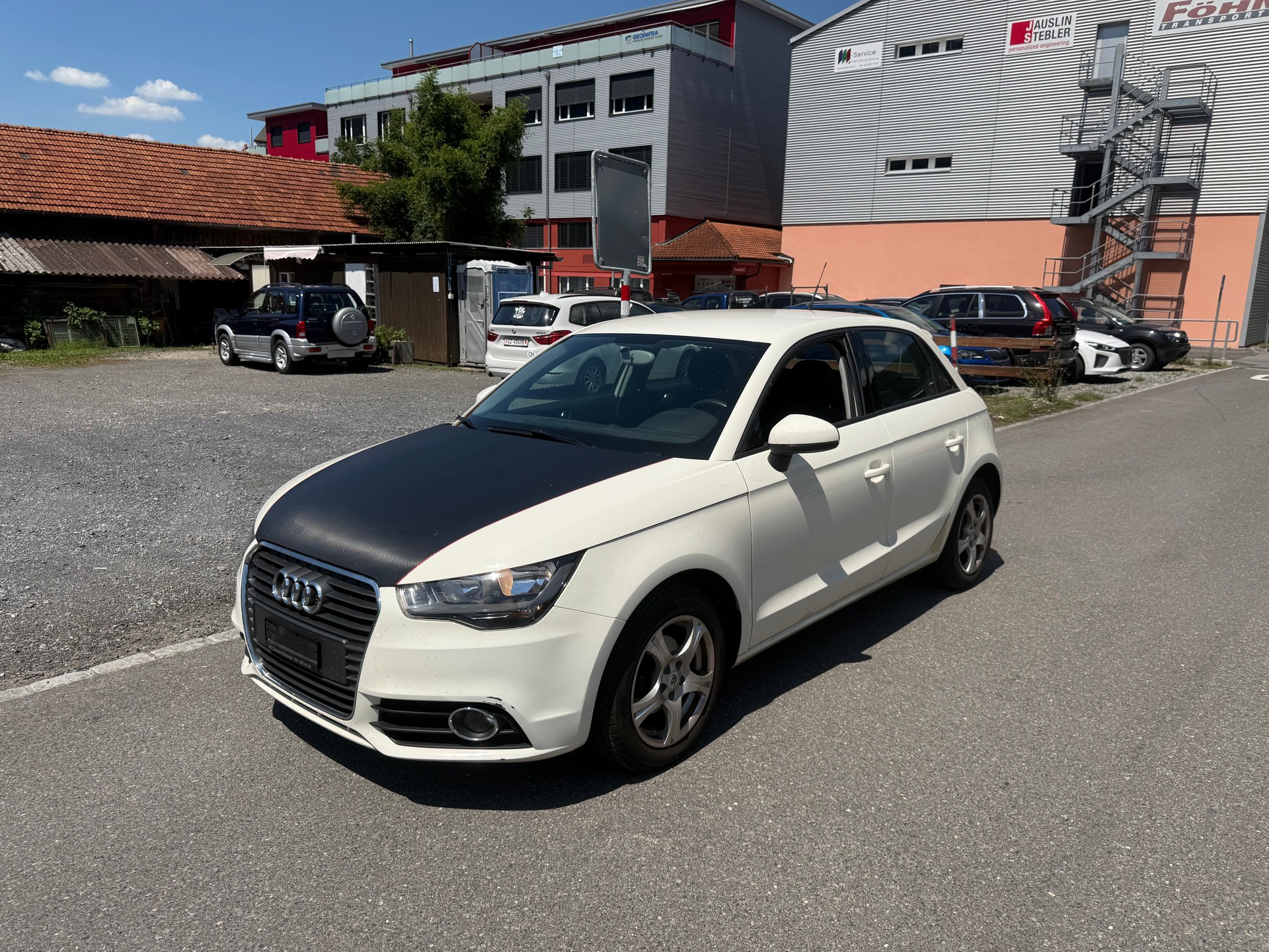 AUDI A1 Sportback 1.6 TDI Attraction-showroom-element-1