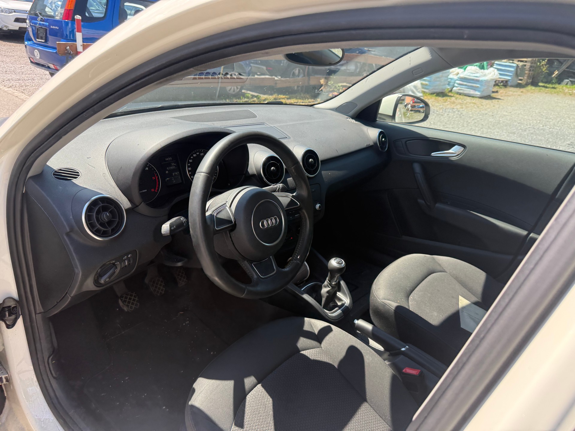 AUDI A1 Sportback 1.6 TDI Attraction-image-6