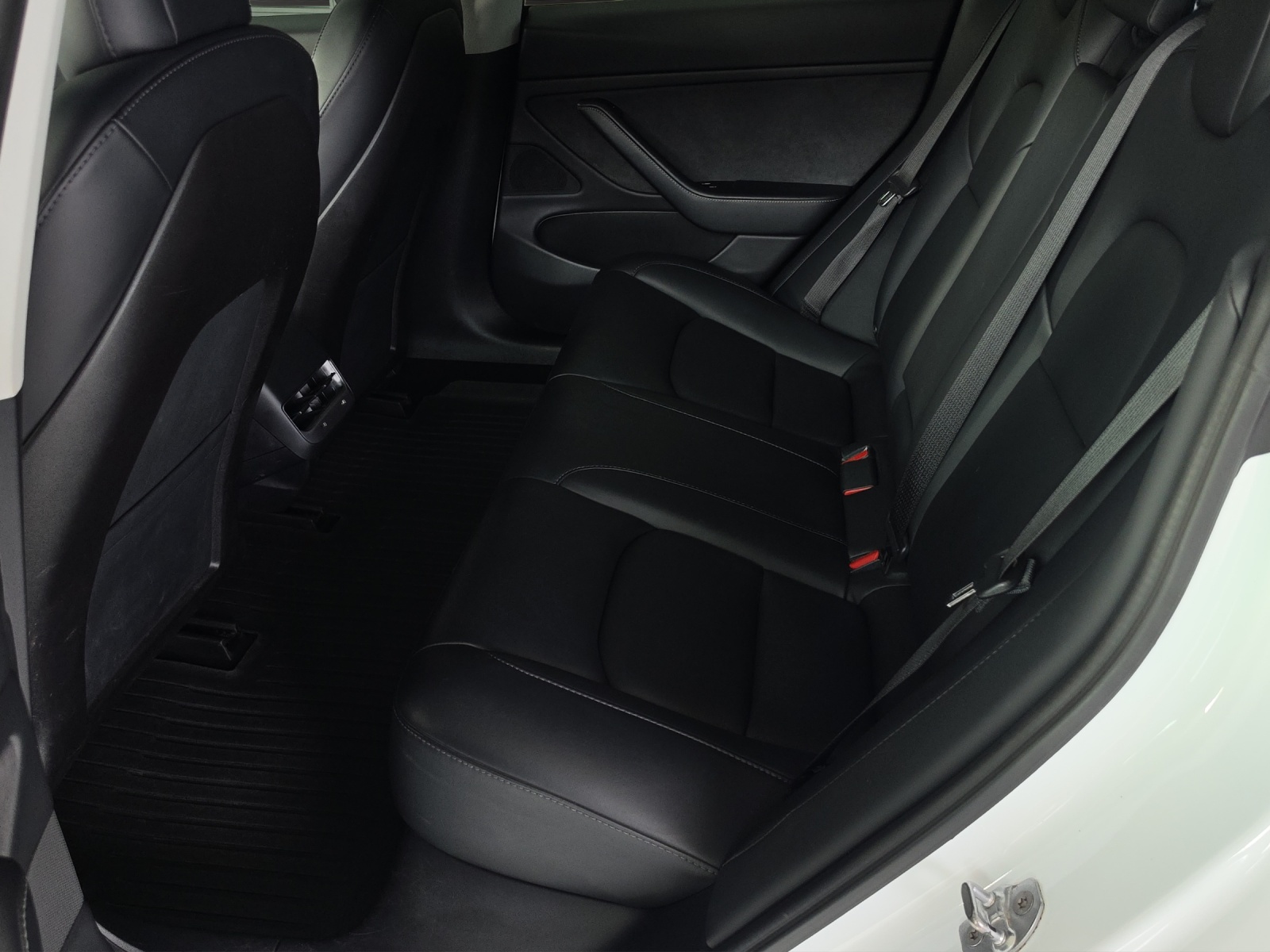 TESLA Model 3 Performance Dual Motor AWD, Tesla Hochvolt Garantie und Aviloo Garantie.-image-10
