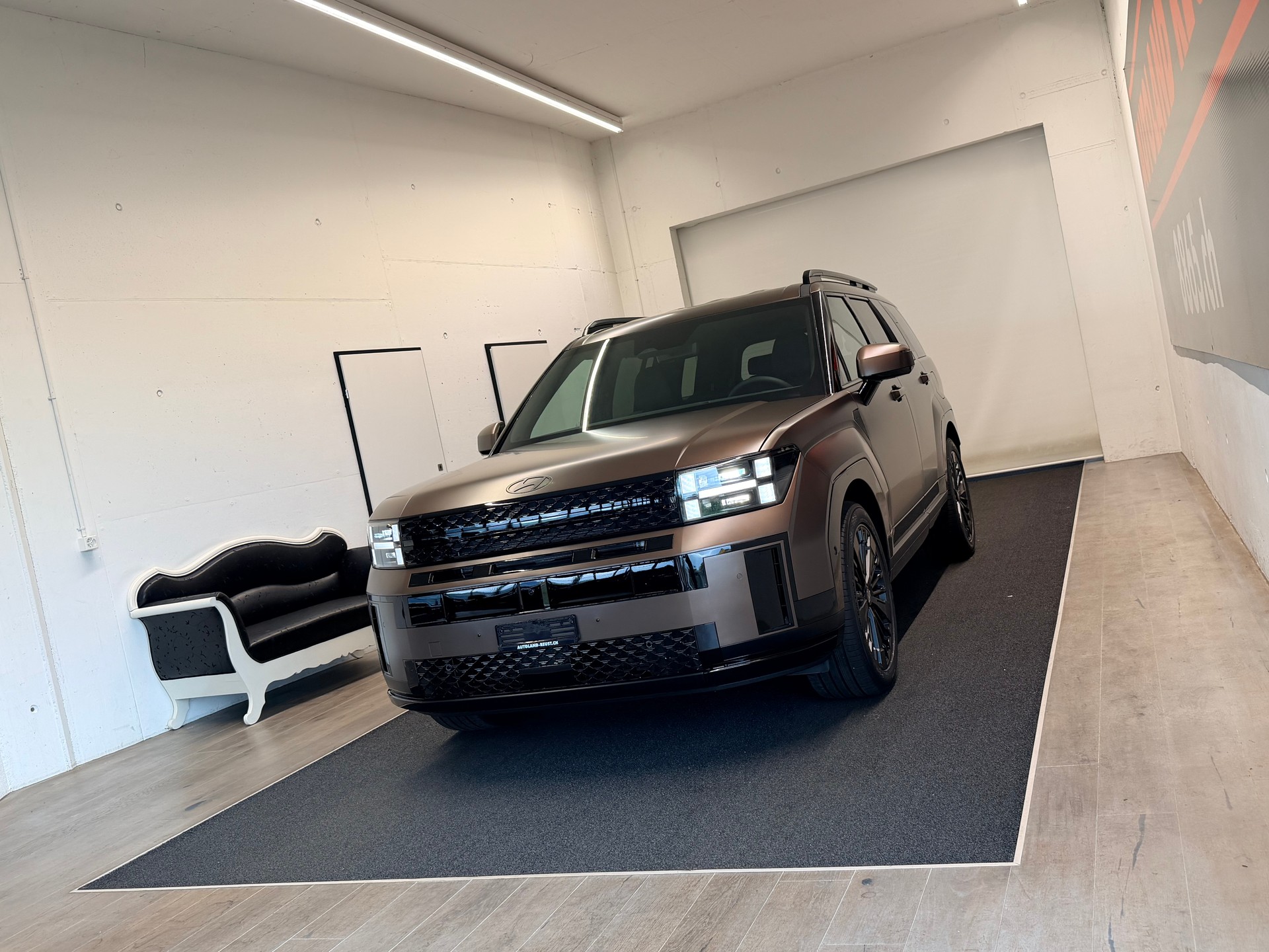 HYUNDAI Santa Fe 1.6 T-GDi PHEV Calligraphy 4WD Automatic-showroom-element-2