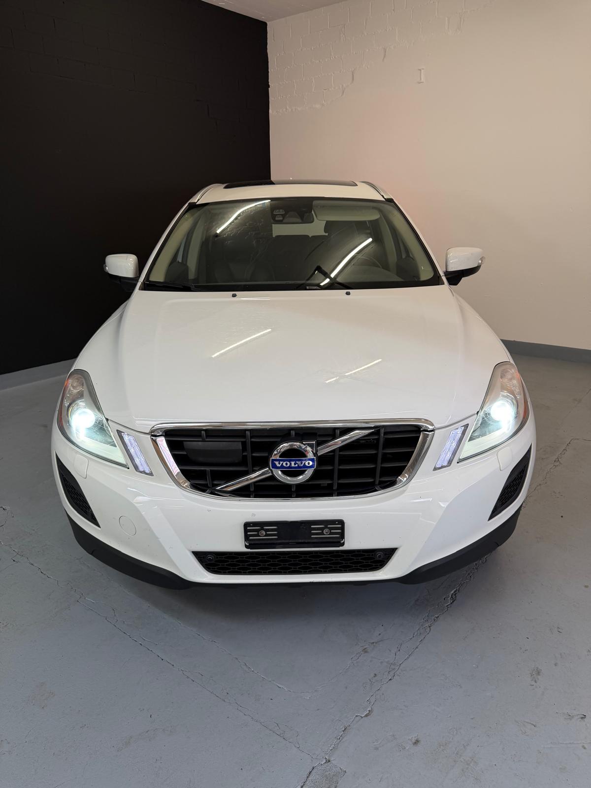 VOLVO XC60 D5 AWD Kinetic Geartronic ***CH-Fahrzeug***-showroom-element-1