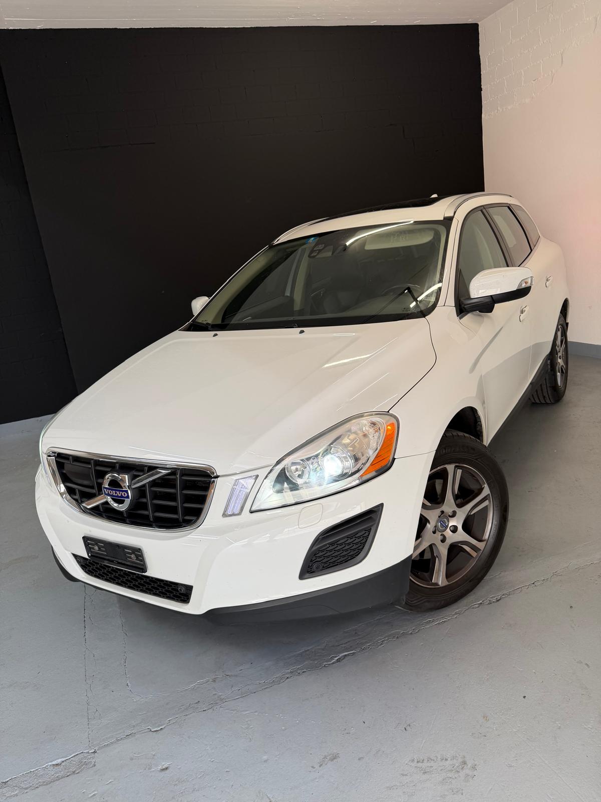 VOLVO XC60 D5 AWD Kinetic Geartronic ***CH-Fahrzeug***-showroom-element-2
