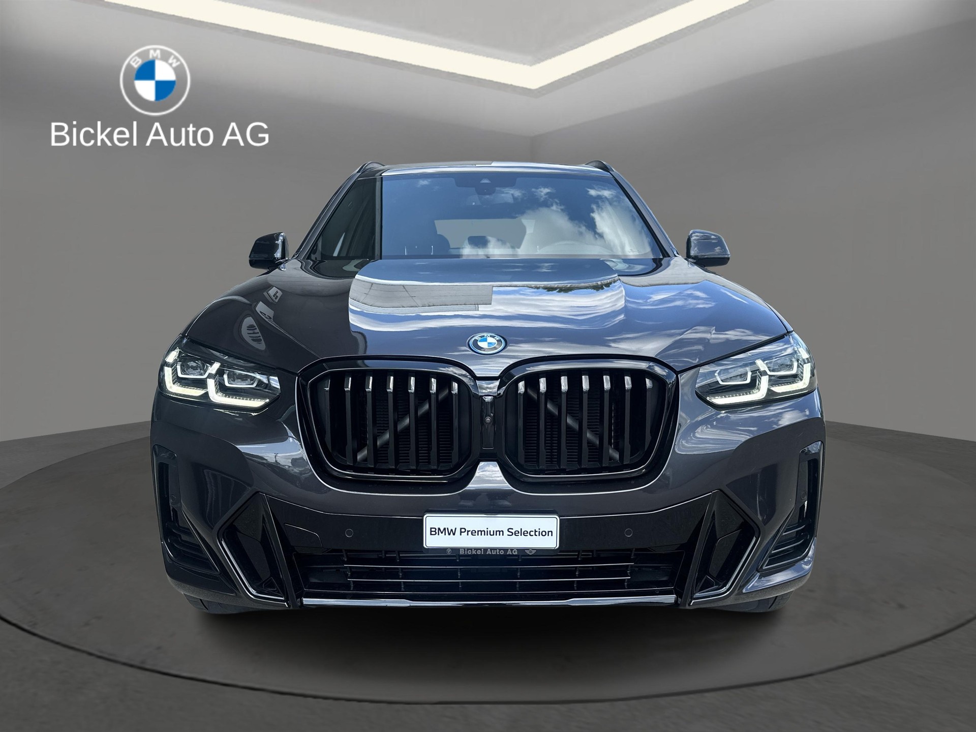 BMW X3 xDrive 30e M Sport-showroom-element-3