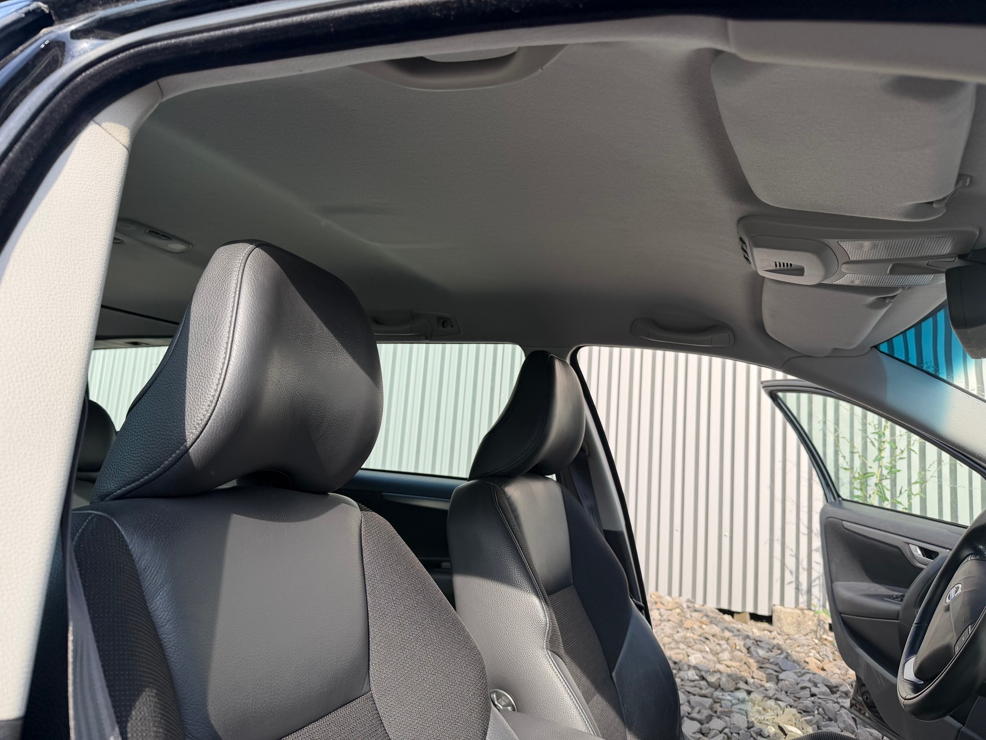 VOLVO V70 2.4D Momentum-image-39