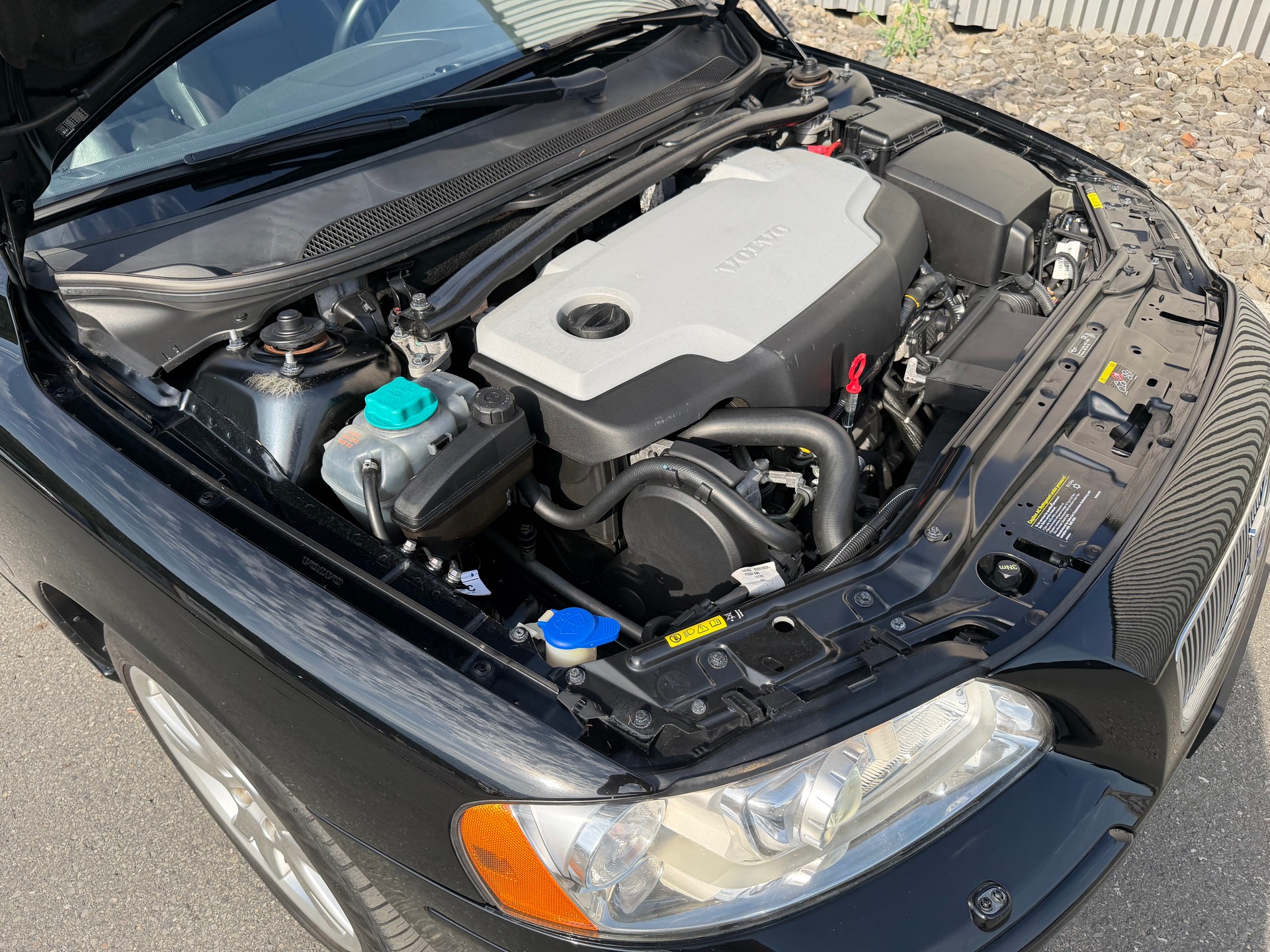 VOLVO V70 2.4D Momentum-image-46
