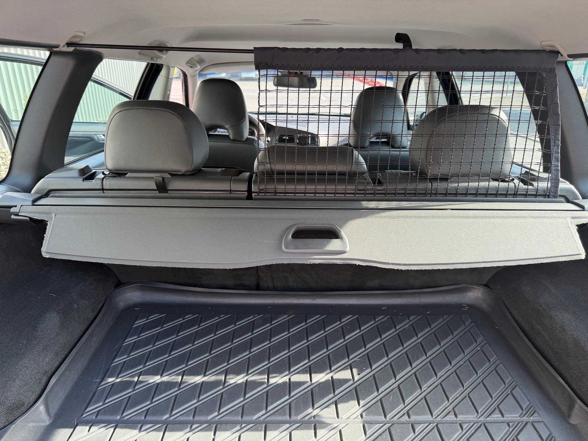 VOLVO V70 2.4D Momentum-image-43