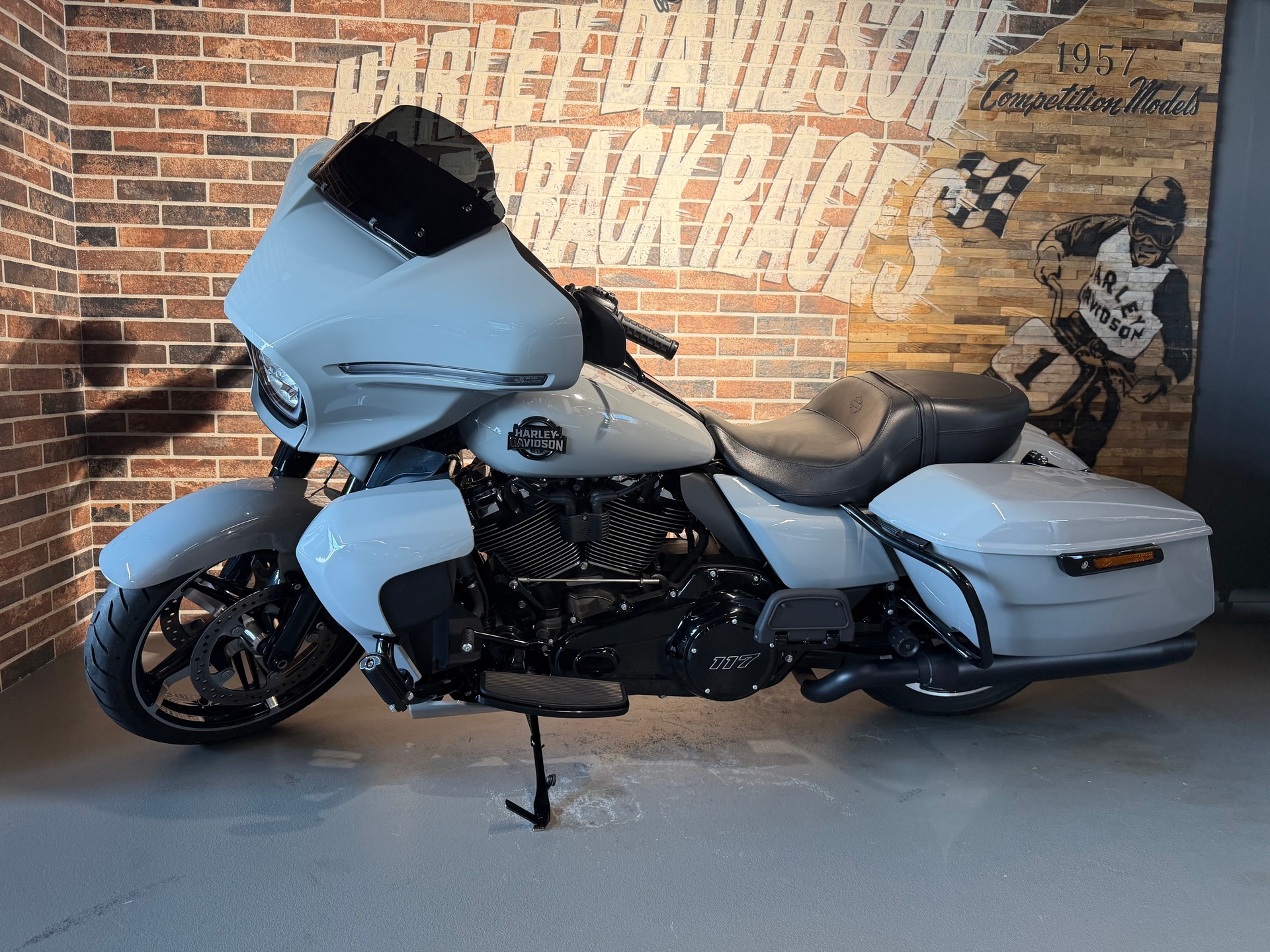 HARLEY-DAVIDSON FLHXU Street Glide Ultra 117-image-0