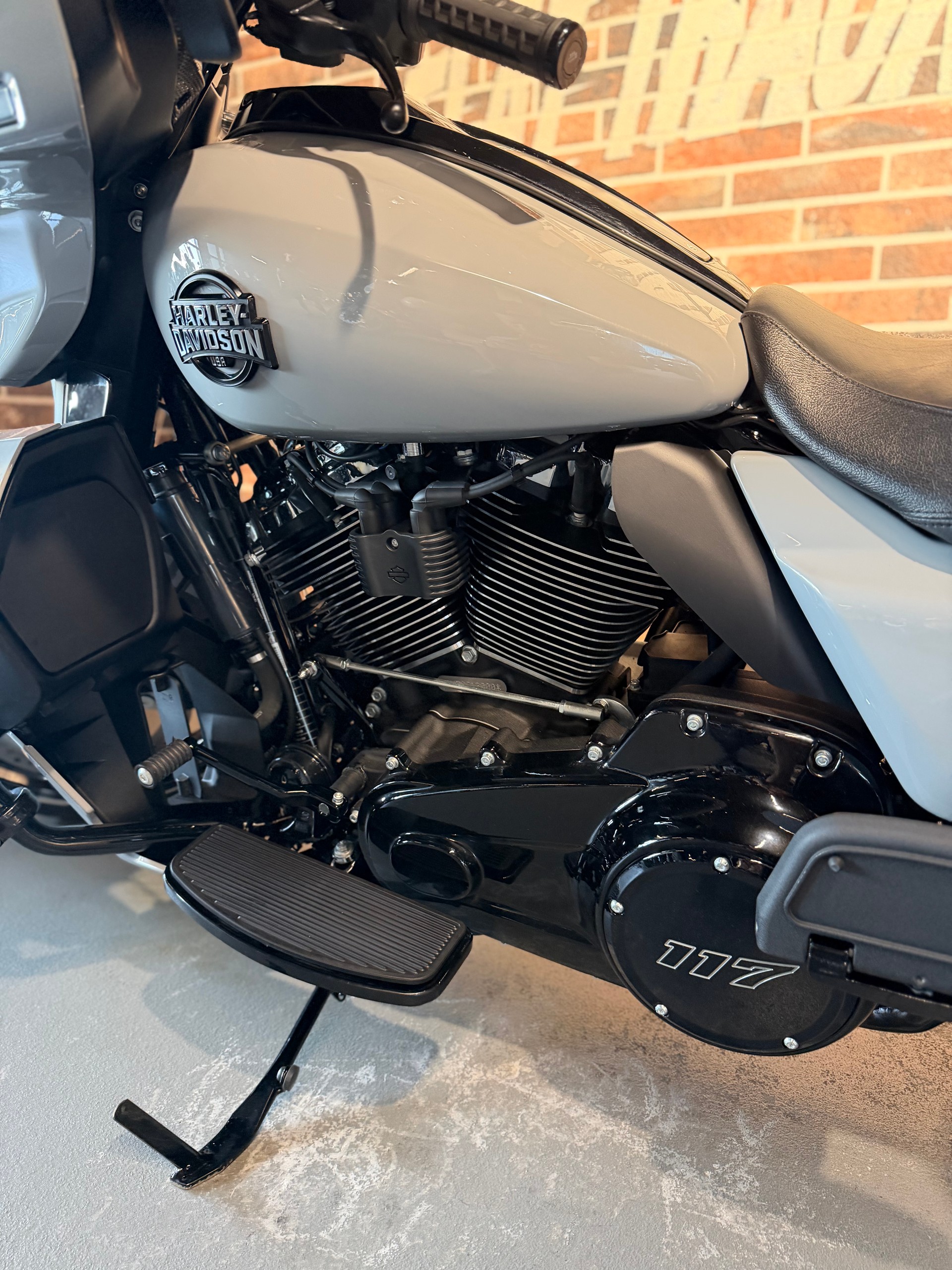 HARLEY-DAVIDSON FLHXU Street Glide Ultra 117-image-1
