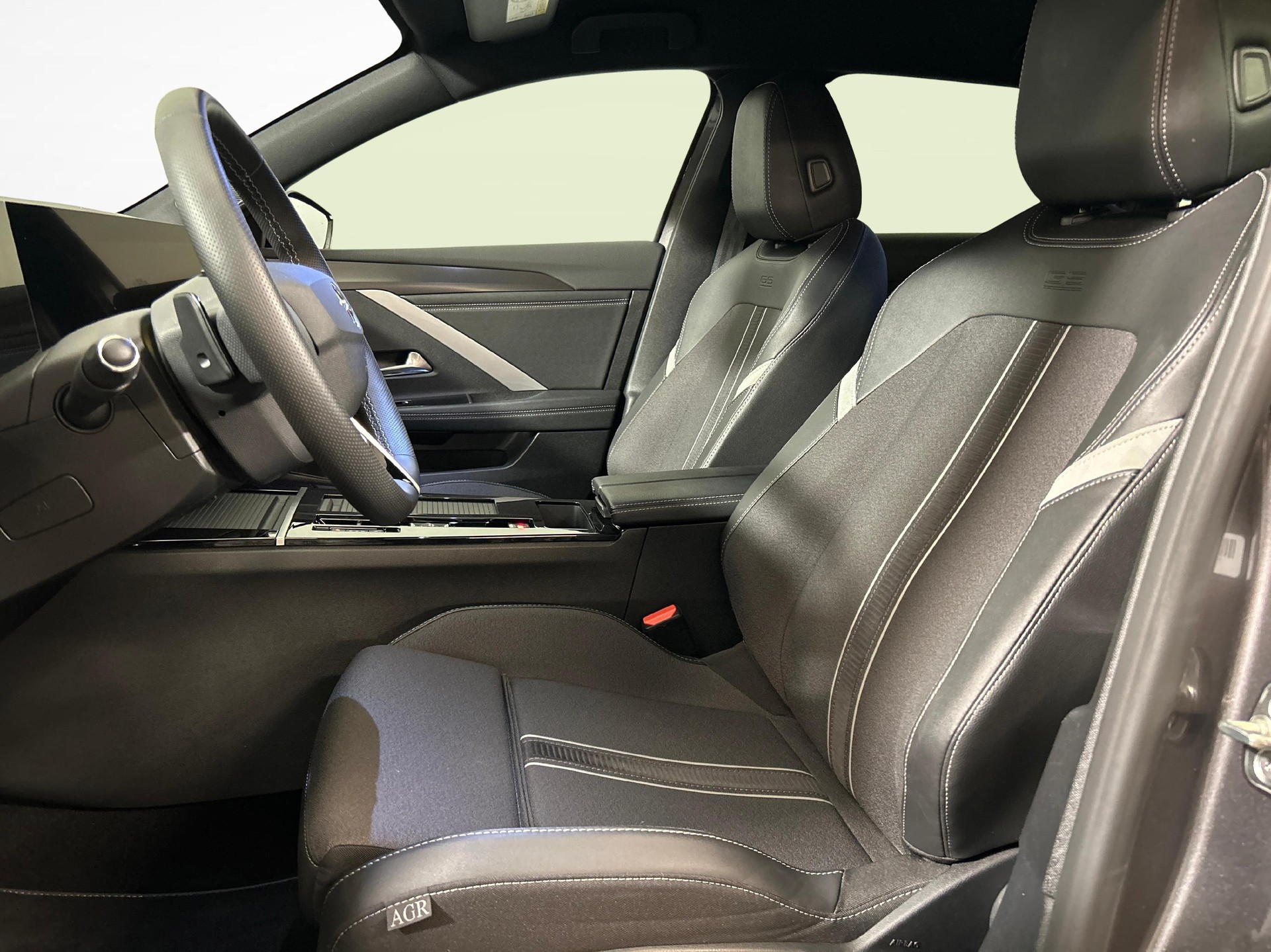 OPEL Astra Sports Tourer 1.6 T PHEV 180 GS-showroom-element-2