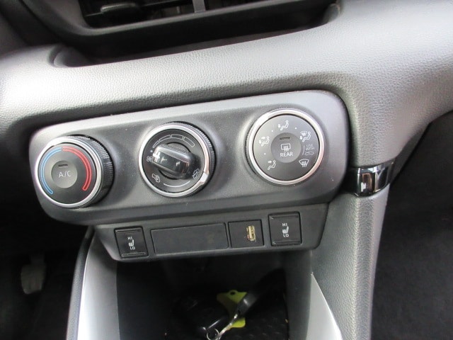 TOYOTA Yaris 1.5 VVT-iE Trend-image-11