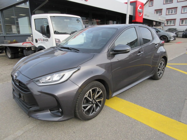 TOYOTA Yaris 1.5 VVT-iE Trend