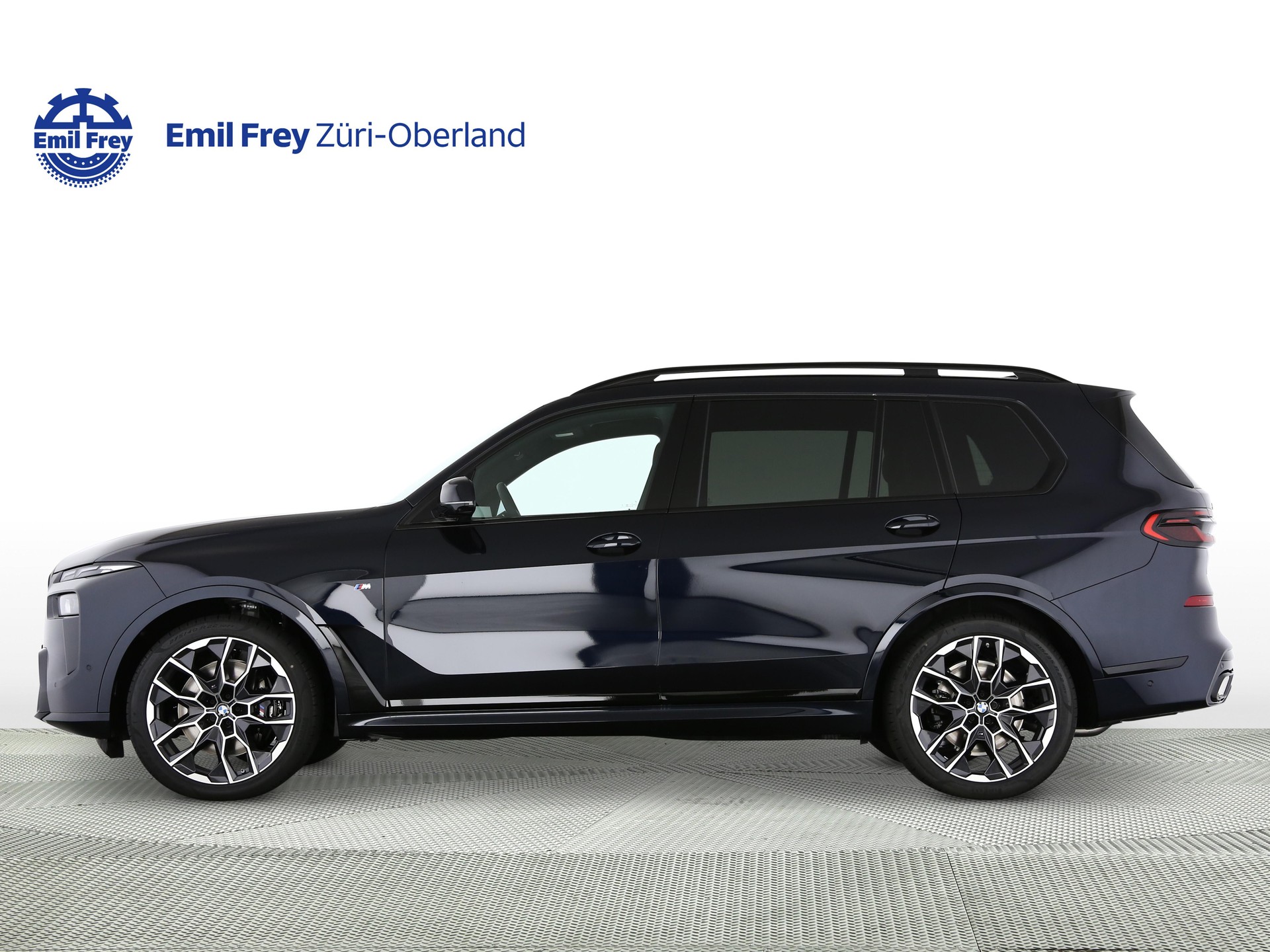 BMW X7 40d xDrive SAG-showroom-element-1