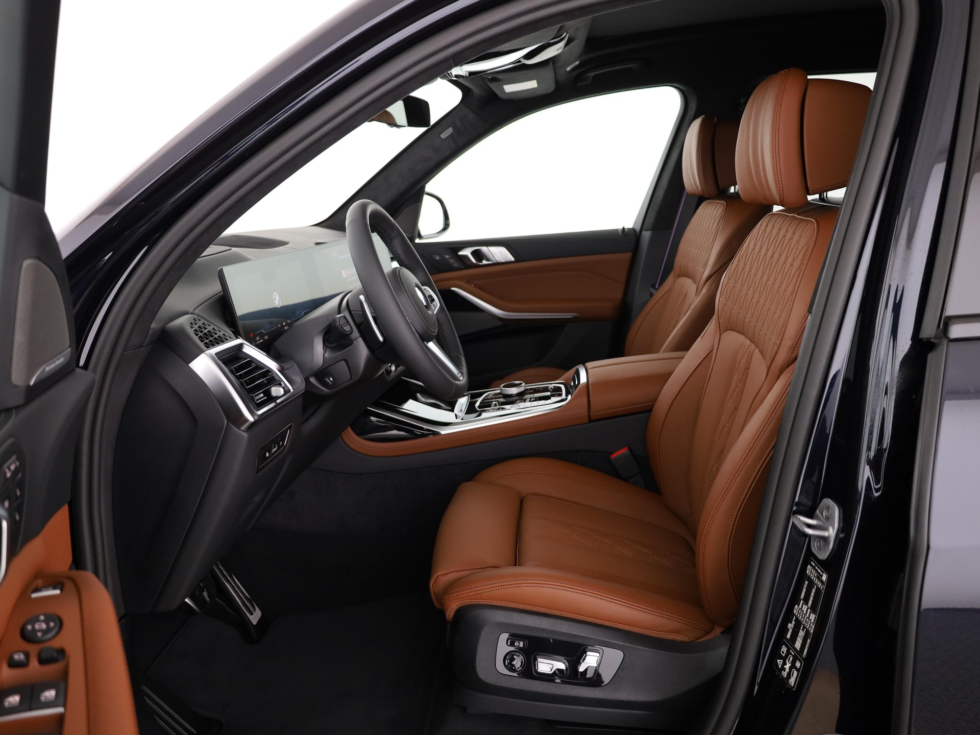 BMW X7 40d xDrive SAG-showroom-element-3