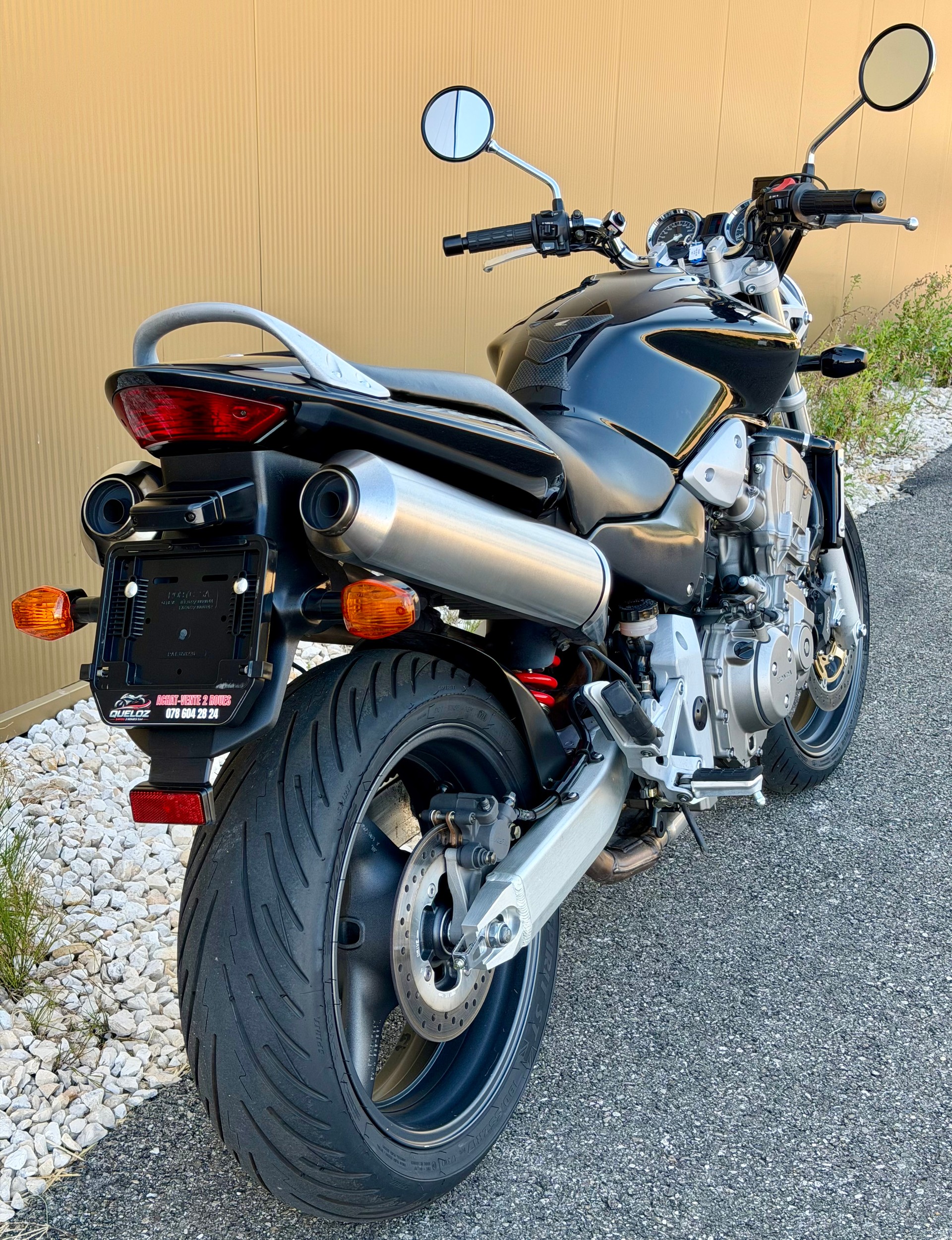 HONDA CB 900 F Hornet-image-5
