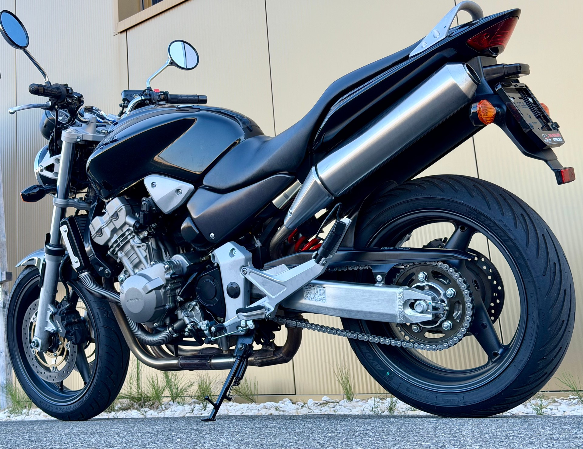 HONDA CB 900 F Hornet-image-10