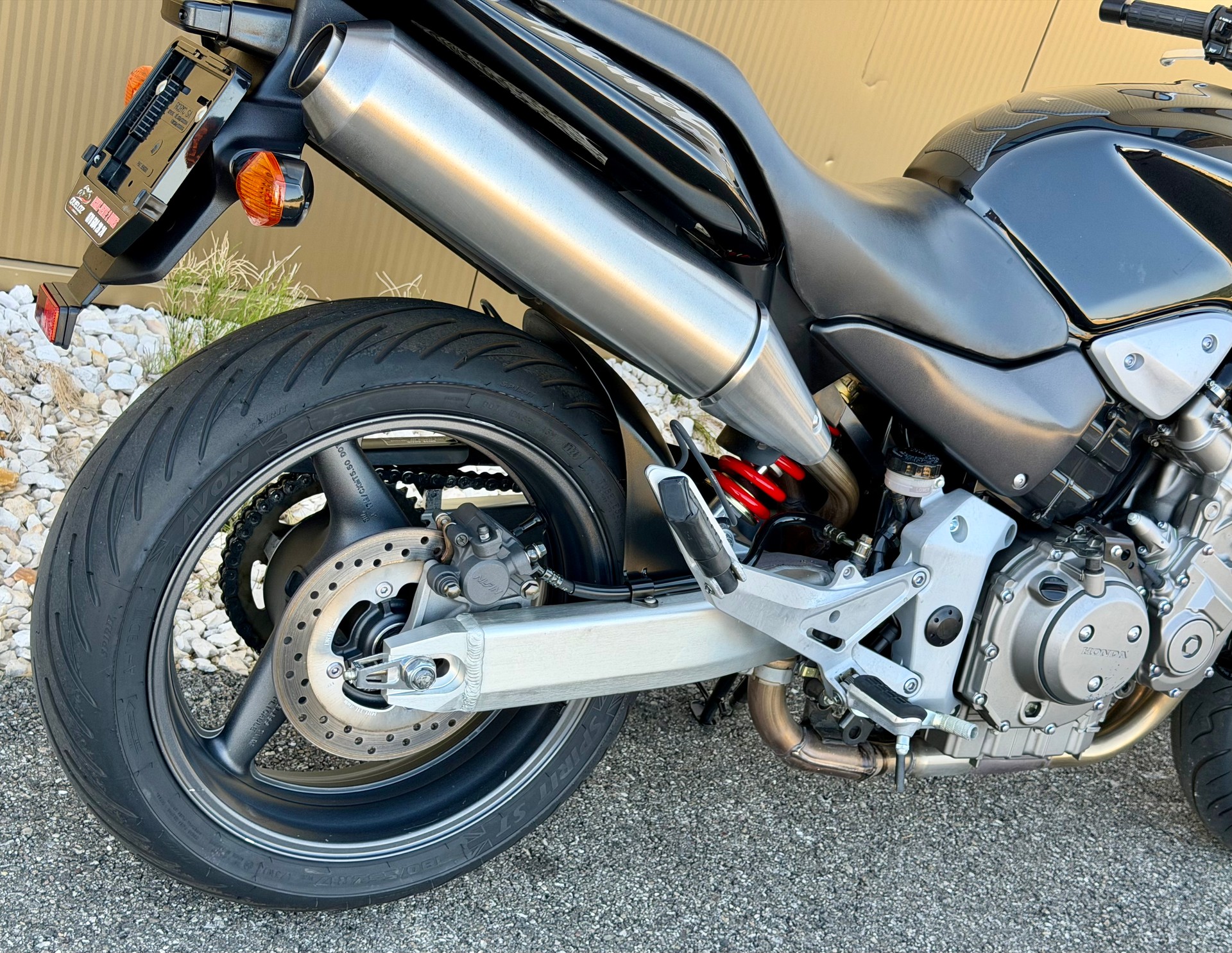 HONDA CB 900 F Hornet-image-6