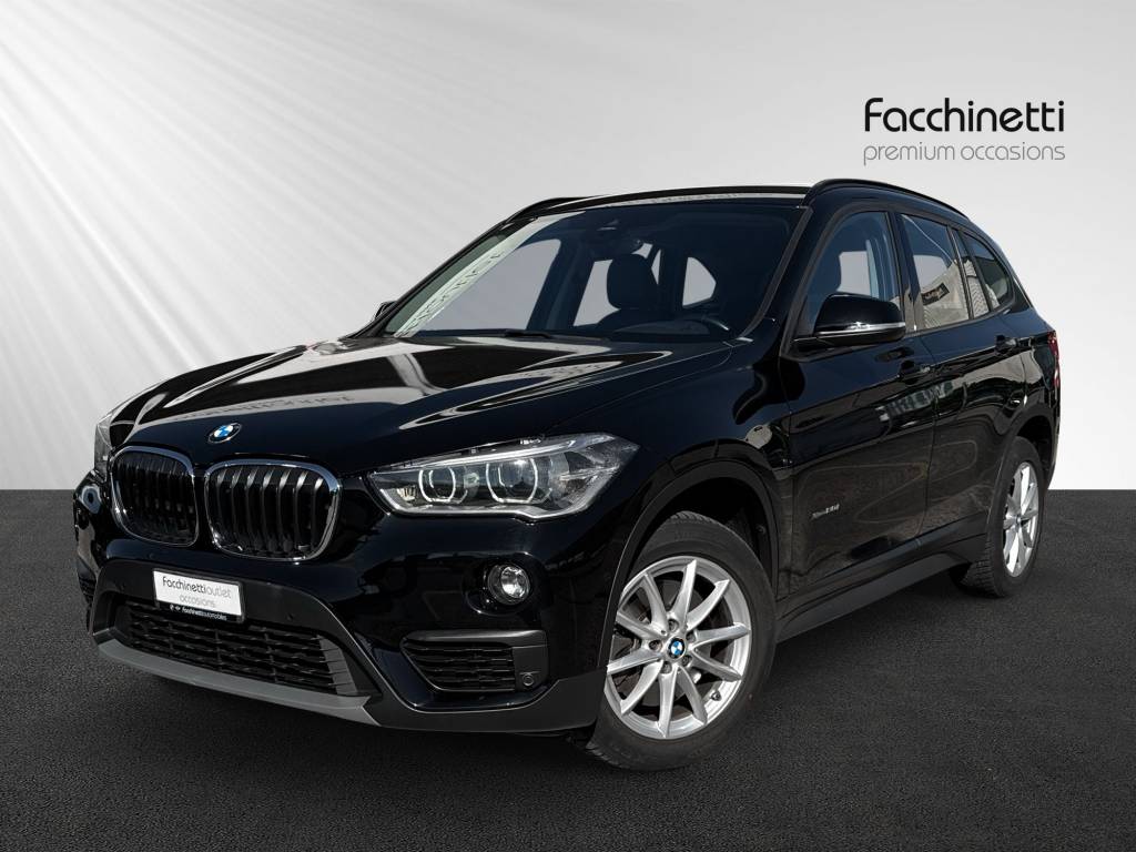 BMW X1 xDrive 20i Steptronic-showroom-element-1
