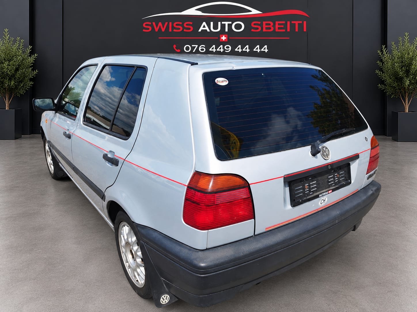 VW Golf 1800 Avenue A-image-6