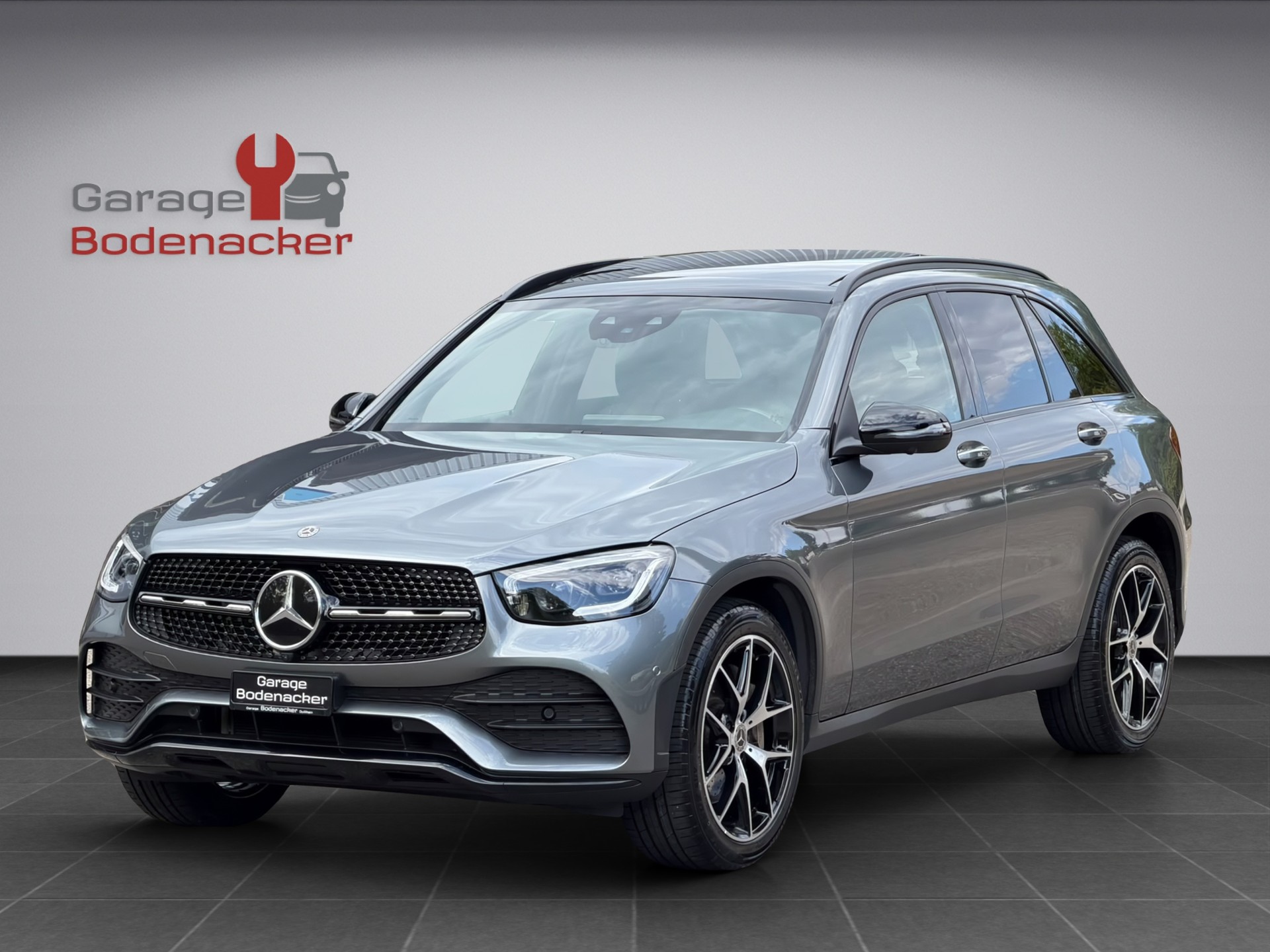 MERCEDES-BENZ GLC 220 d AMG Line 4Matic 9G-Tronic * Facelift *-showroom-element-1