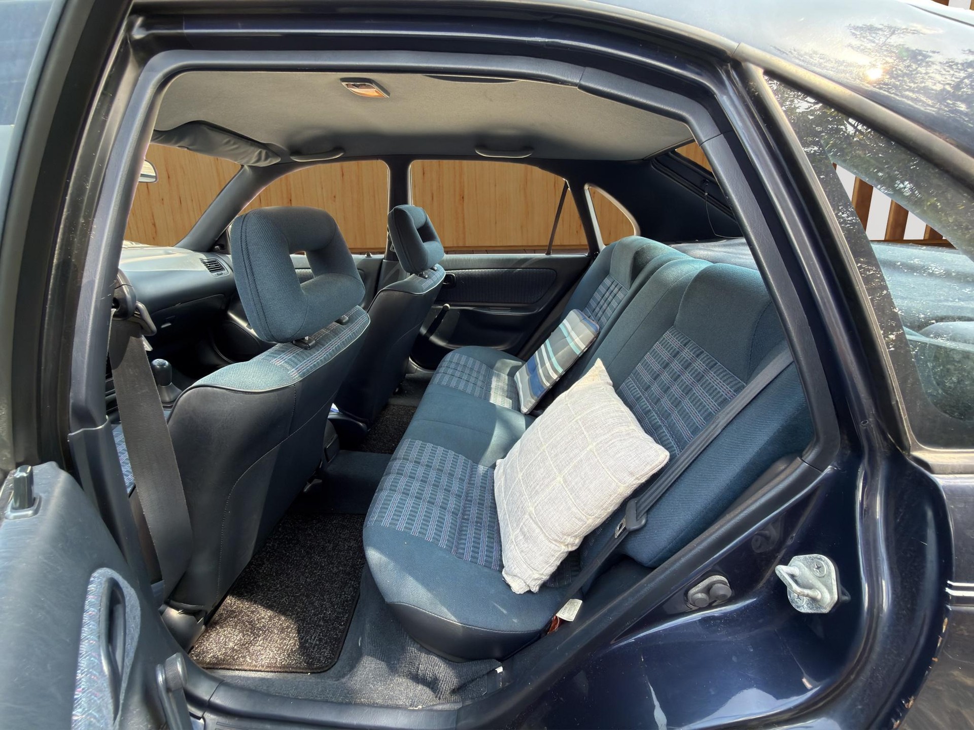 TOYOTA Corolla Compact 1.3 XLi-image-12