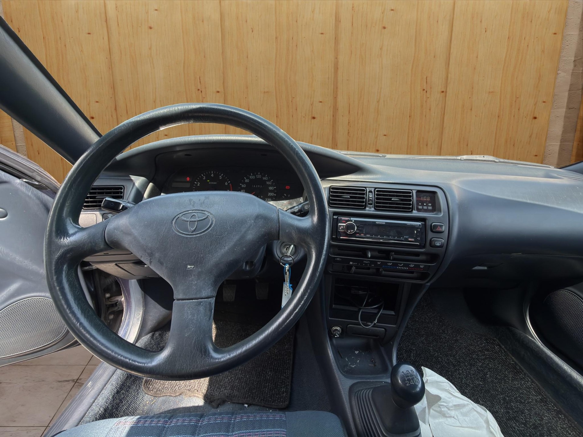 TOYOTA Corolla Compact 1.3 XLi-image-9