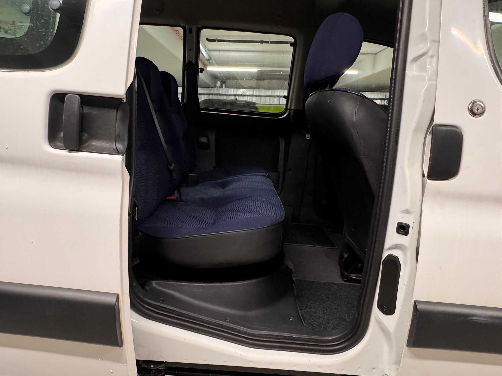 PEUGEOT Partner 1.4 XR-image-8