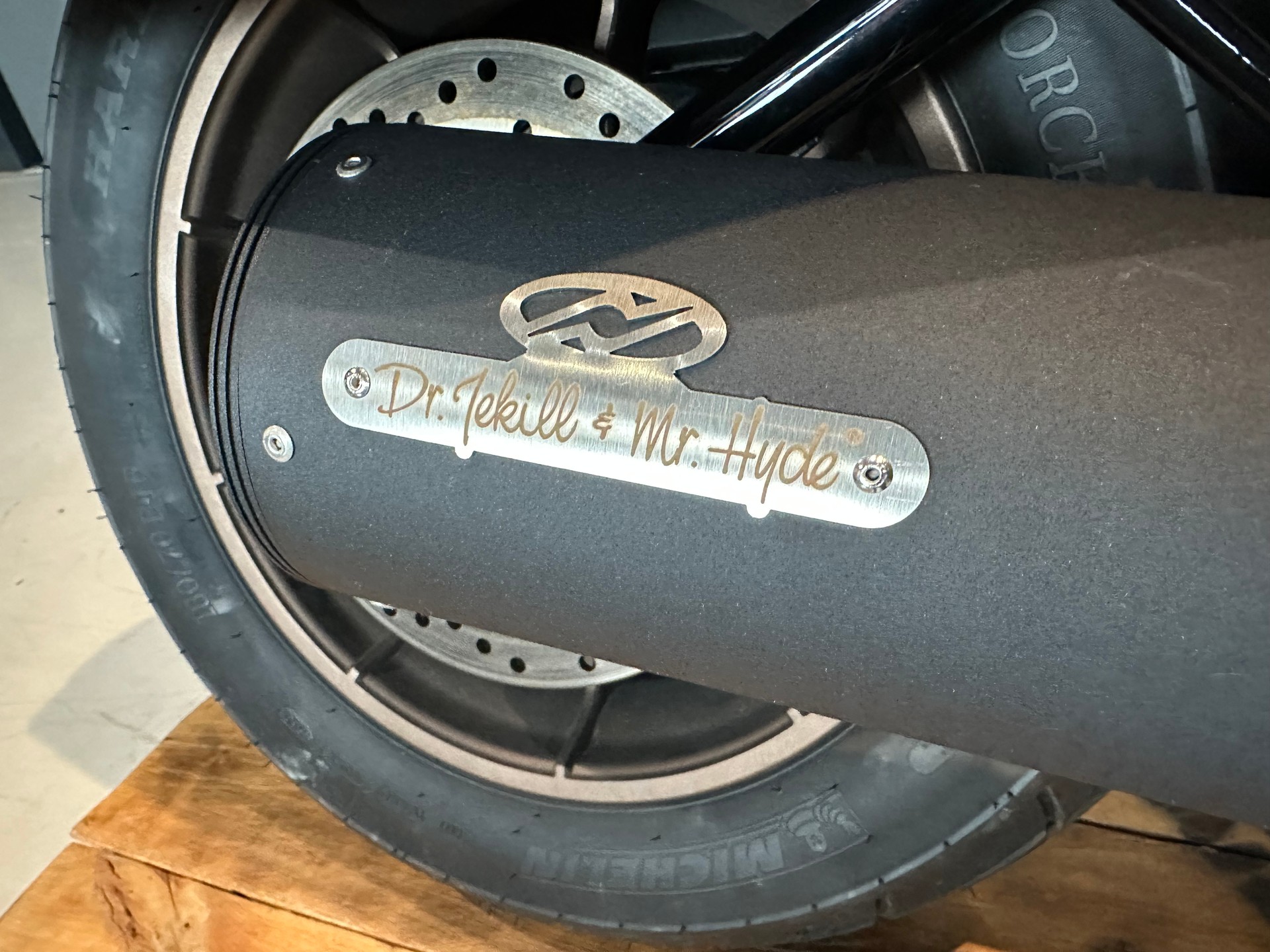 HARLEY-DAVIDSON Low Rider ST 117ci-image-5