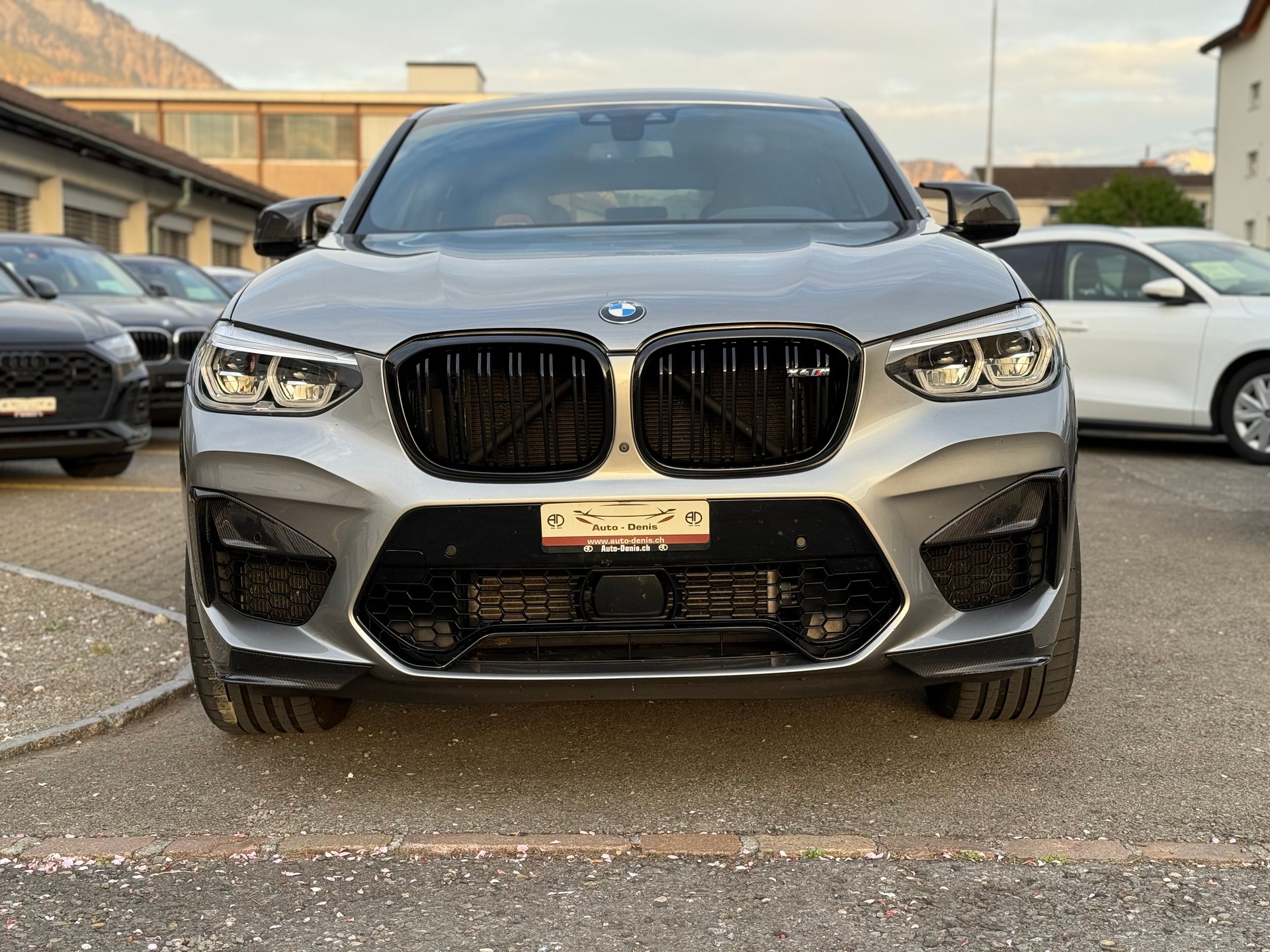BMW X4M M Competition Steptronic-showroom-element-2