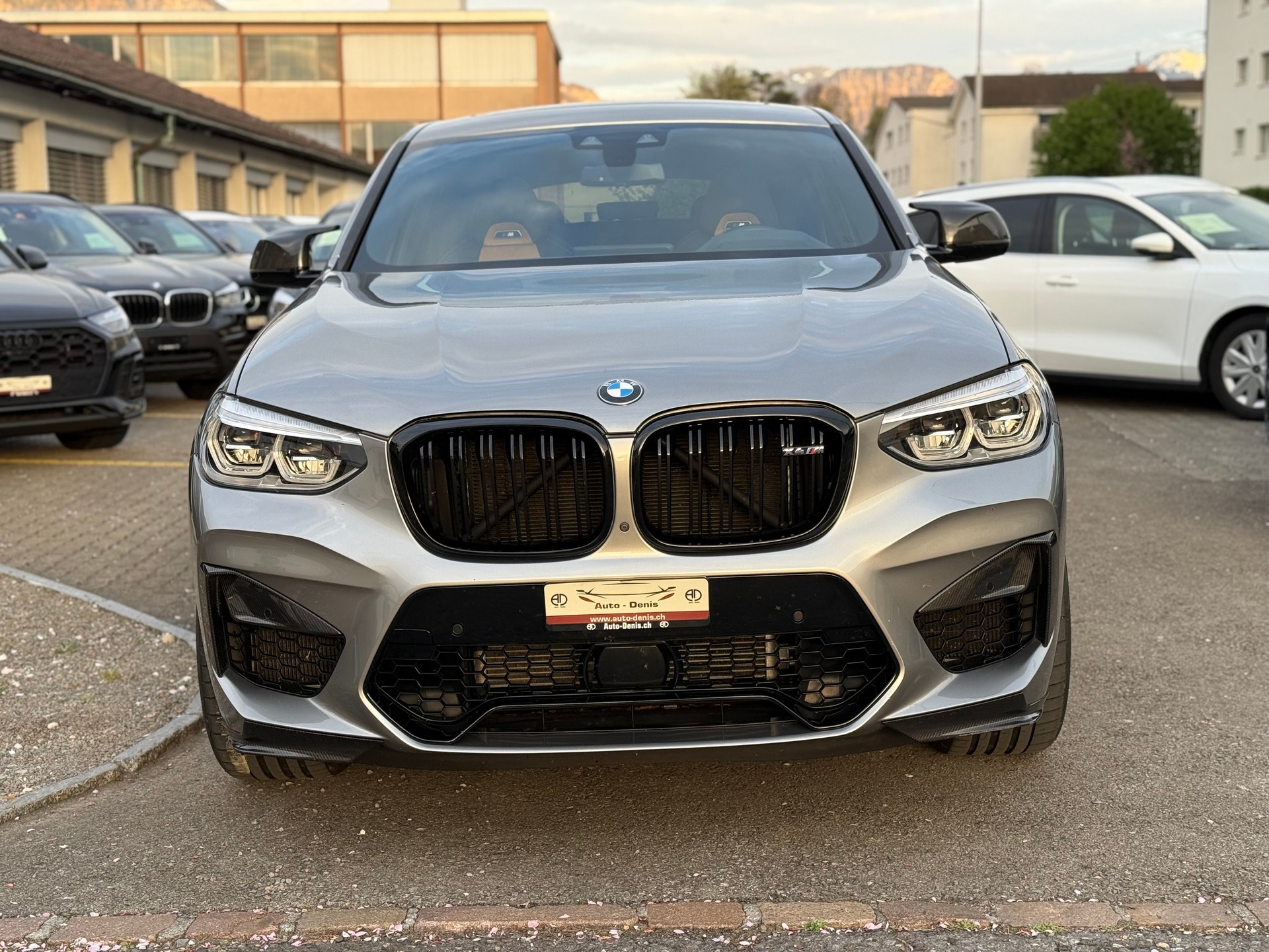BMW X4M M Competition Steptronic-showroom-element-3