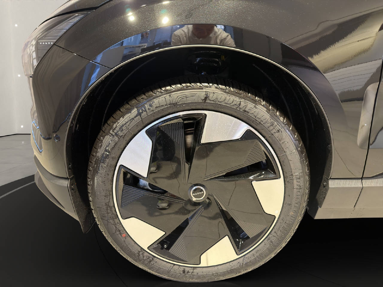 VOLVO EX30 E60 Twin Ultra Performance AWD-image-15