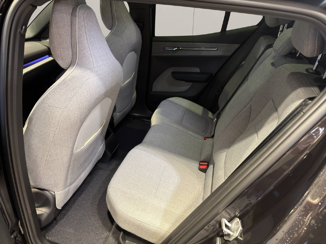 VOLVO EX30 E60 Twin Ultra Performance AWD-image-5