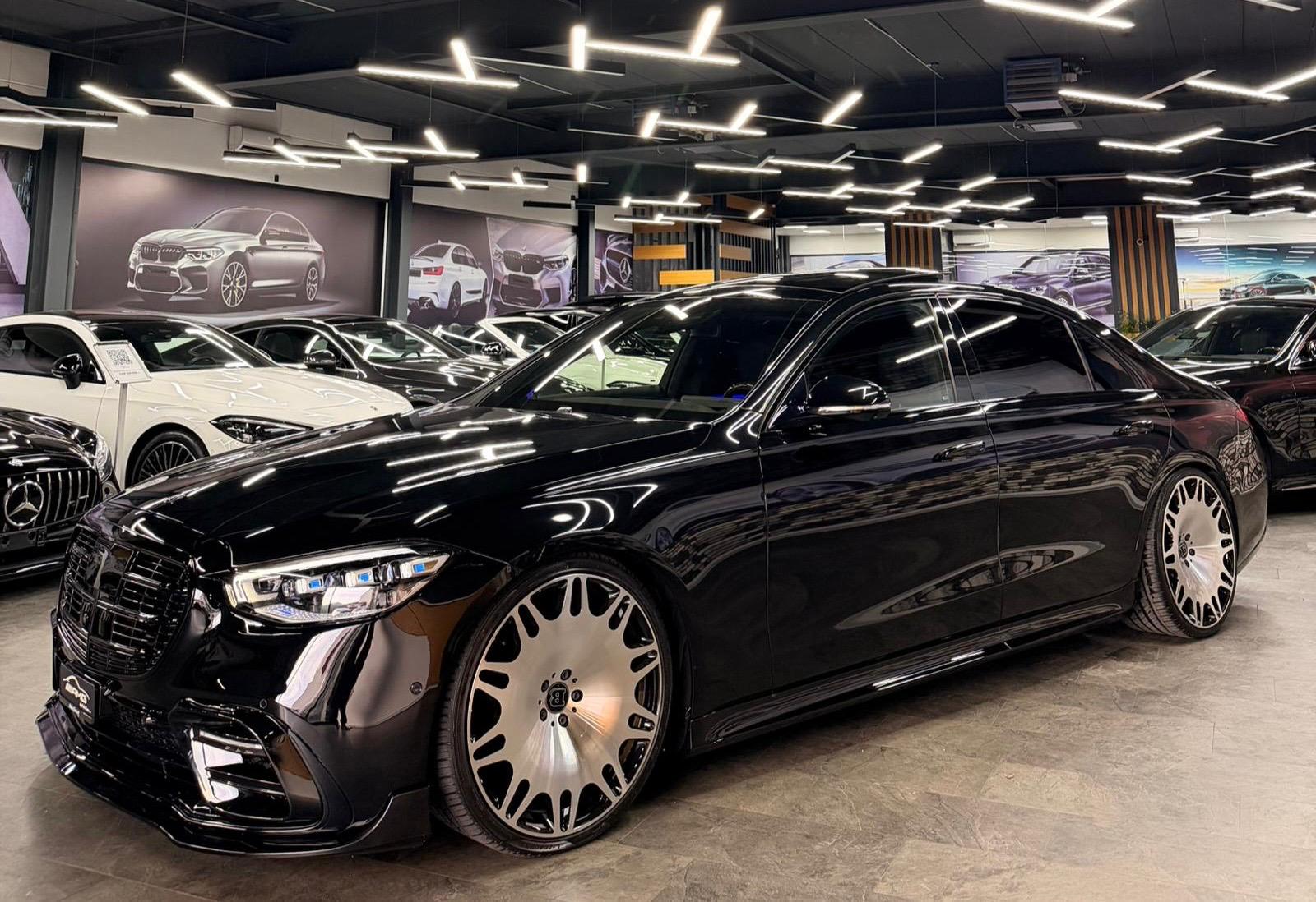 MERCEDES-BENZ S 450 L 4Matic All Black Brabus Performance 9G-Tronic 5Jahre Garantie & Gratisservice-showroom-element-2