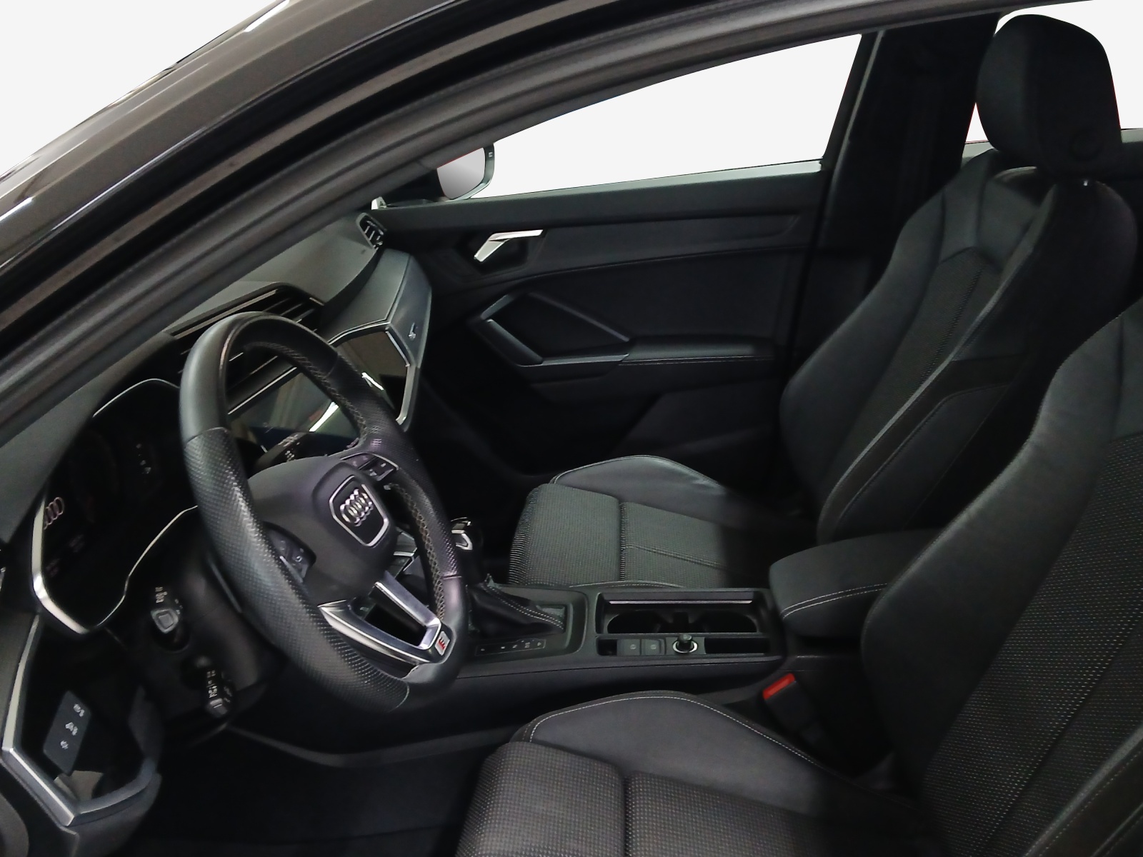 AUDI Q3 Sportback 35 TFSI S line Attraction S-tronic-image-7