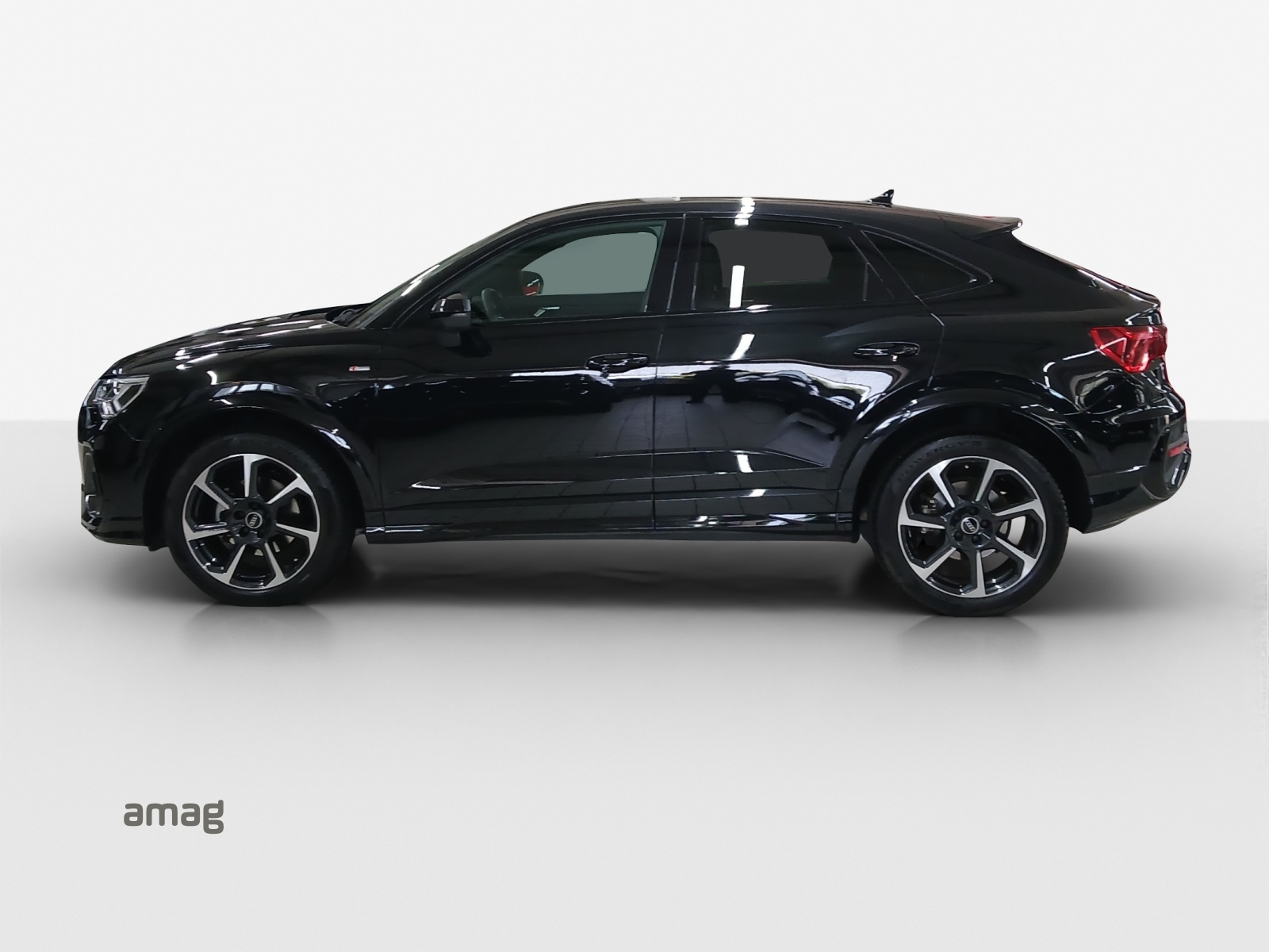 AUDI Q3 Sportback 35 TFSI S line Attraction S-tronic-showroom-element-1