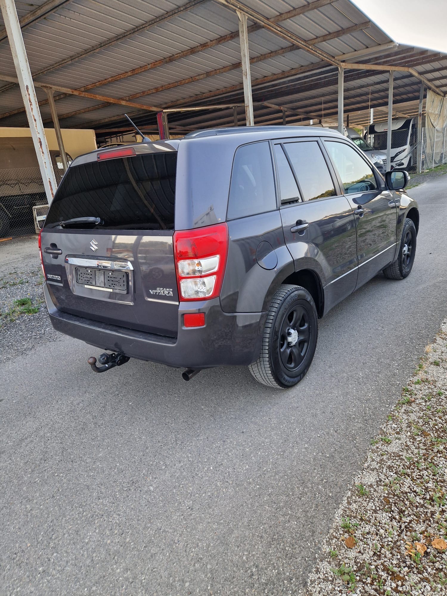 SUZUKI Grand Vitara 2.4 16V GL Top-image-6
