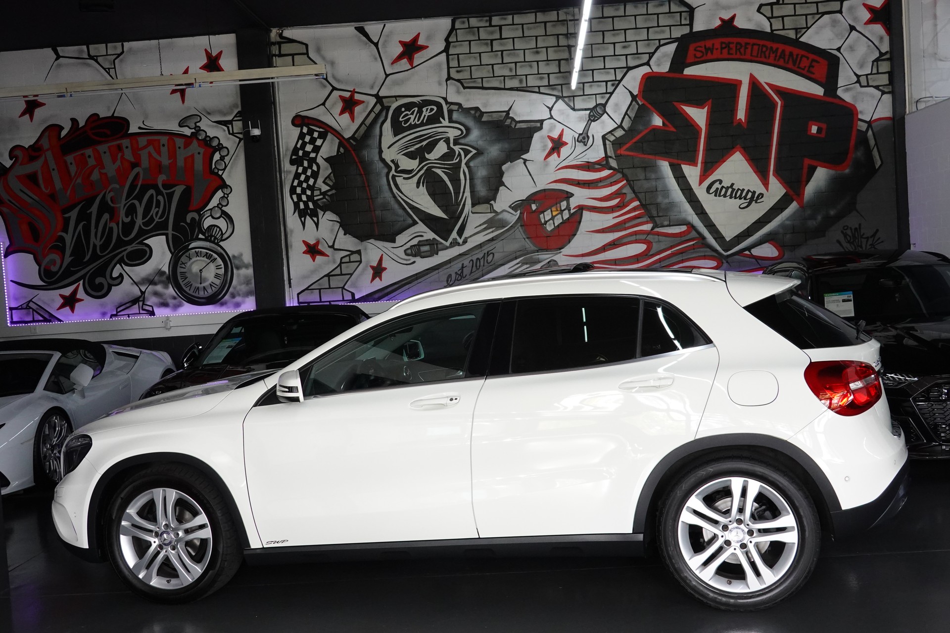MERCEDES-BENZ GLA 200 CDI Swiss Star Edition 4Matic 7G-DCT-image-8