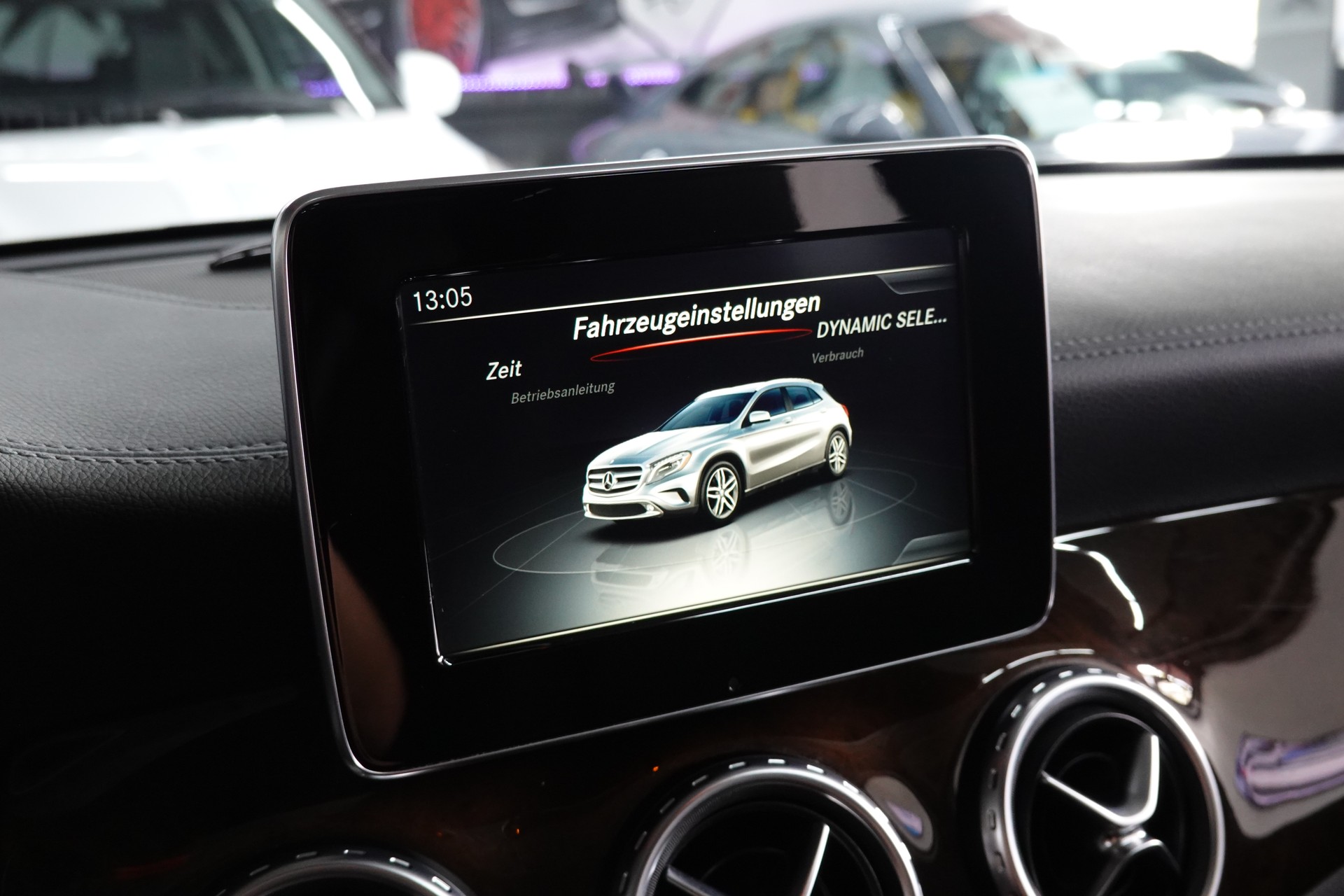 MERCEDES-BENZ GLA 200 CDI Swiss Star Edition 4Matic 7G-DCT-image-24